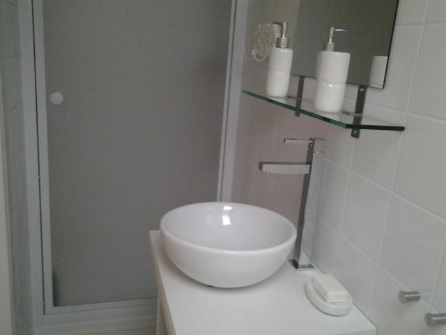 Small Twin Room - Photo 8