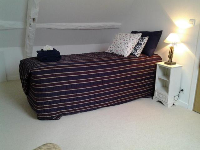 Small Twin Room - Photo 4