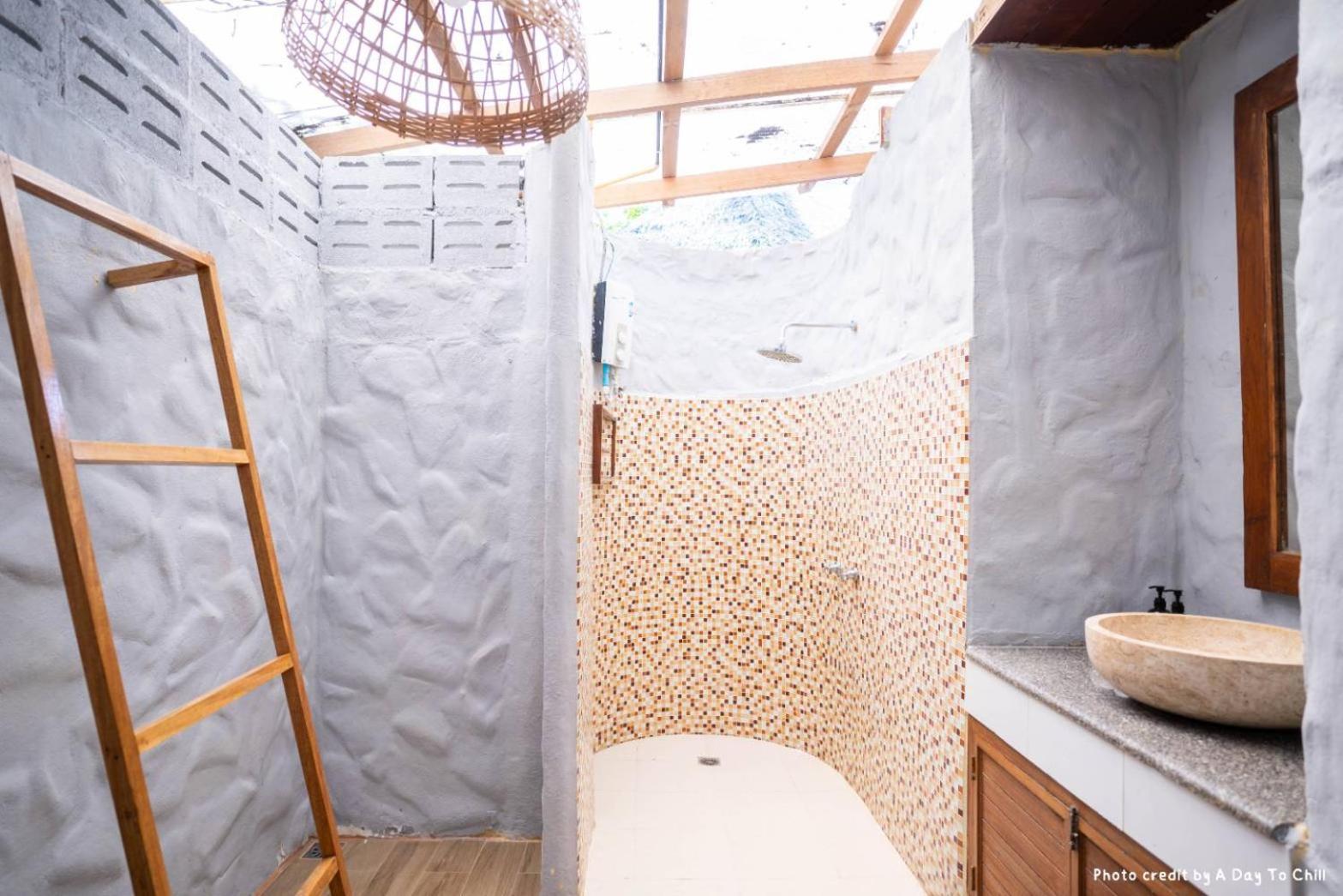 Beach Front Cottage photo 2