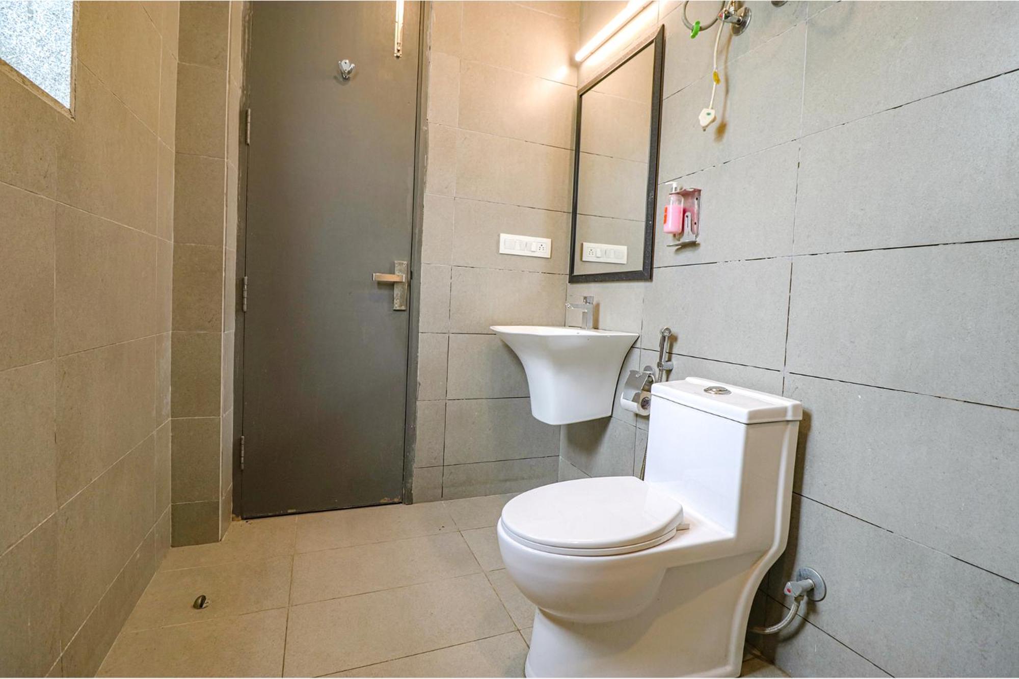 Deluxe Room - Photo 4