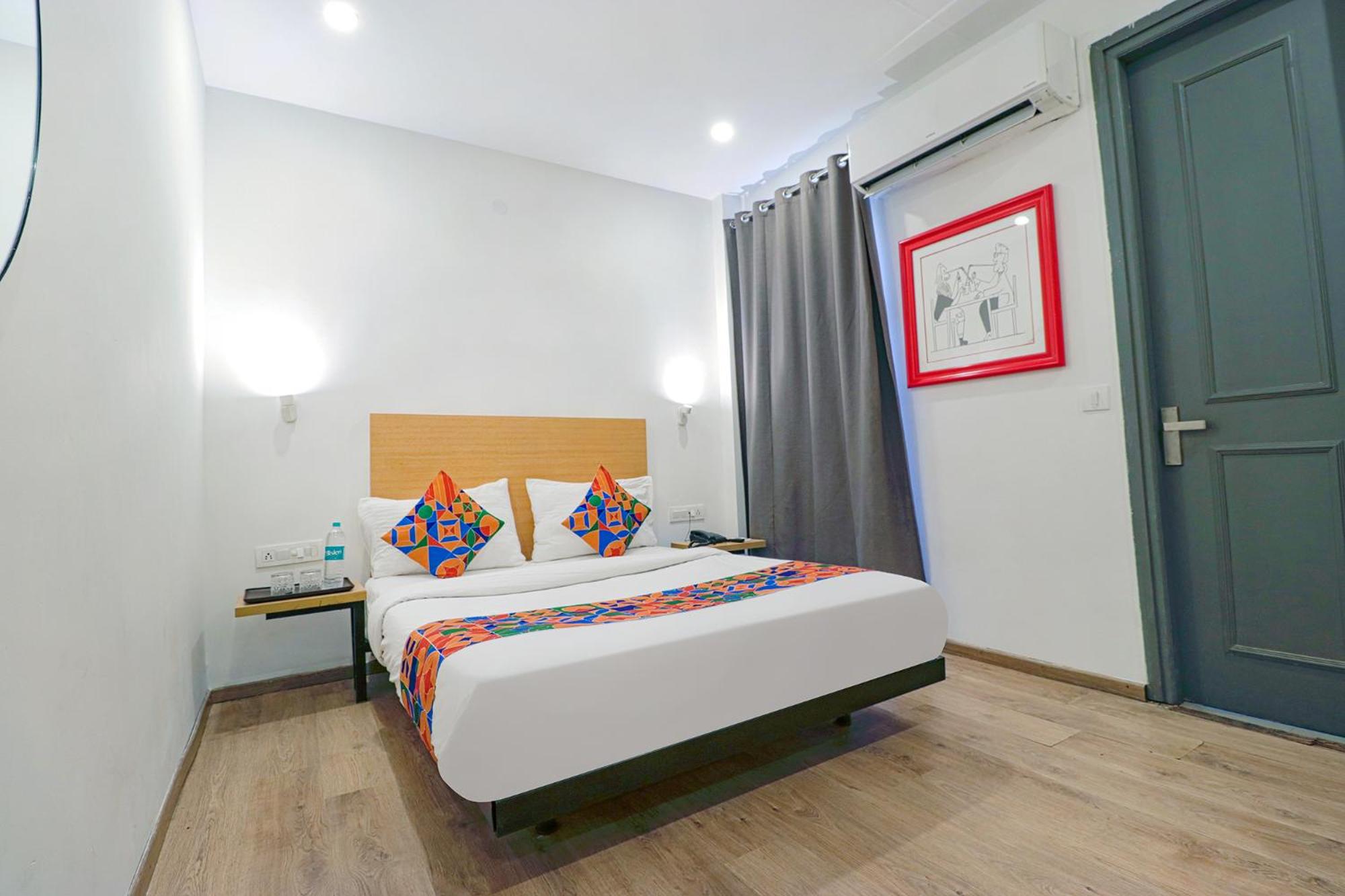 Deluxe Room - Photo 2