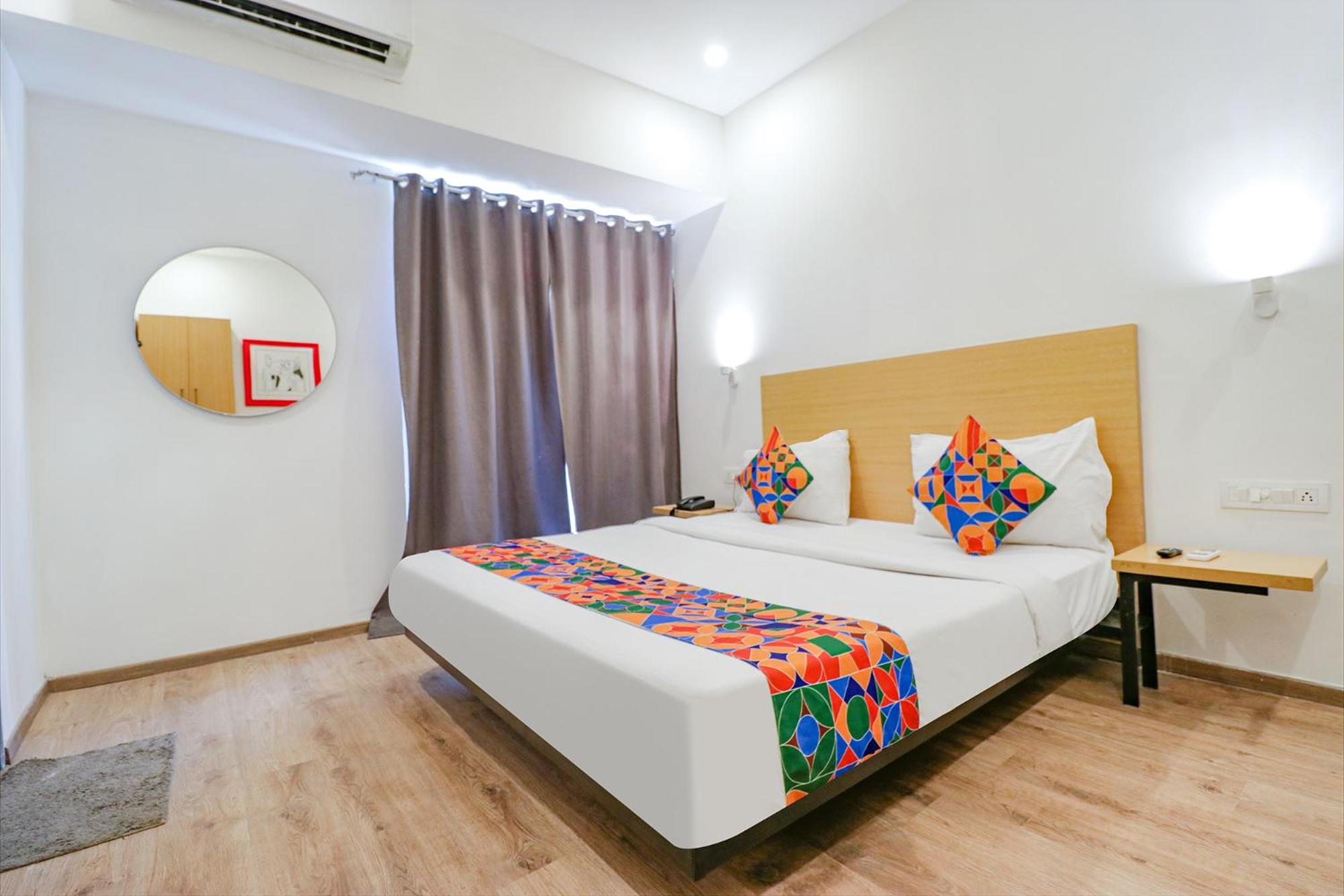 Deluxe Room - Photo 3
