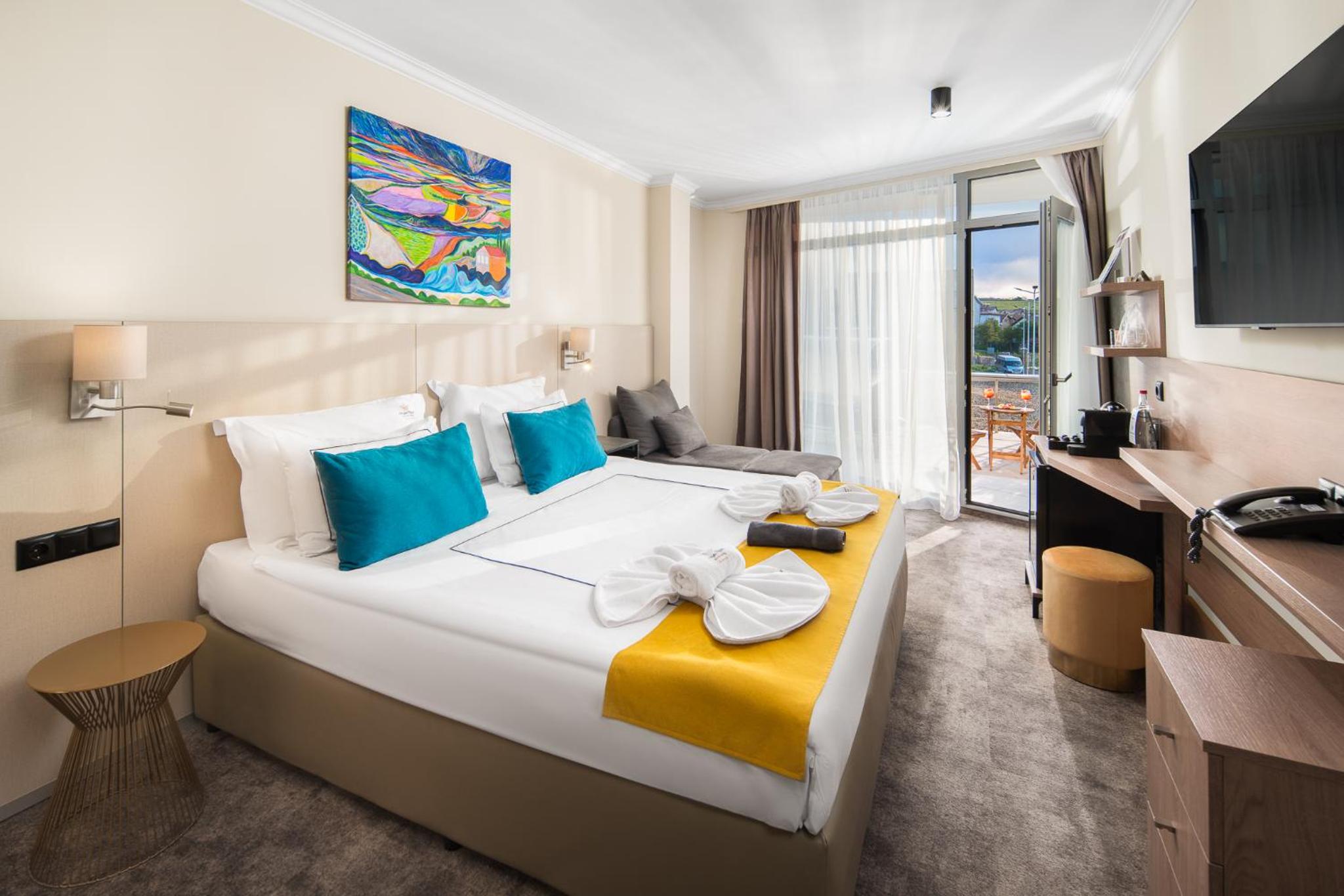 Large Double or Twin Room