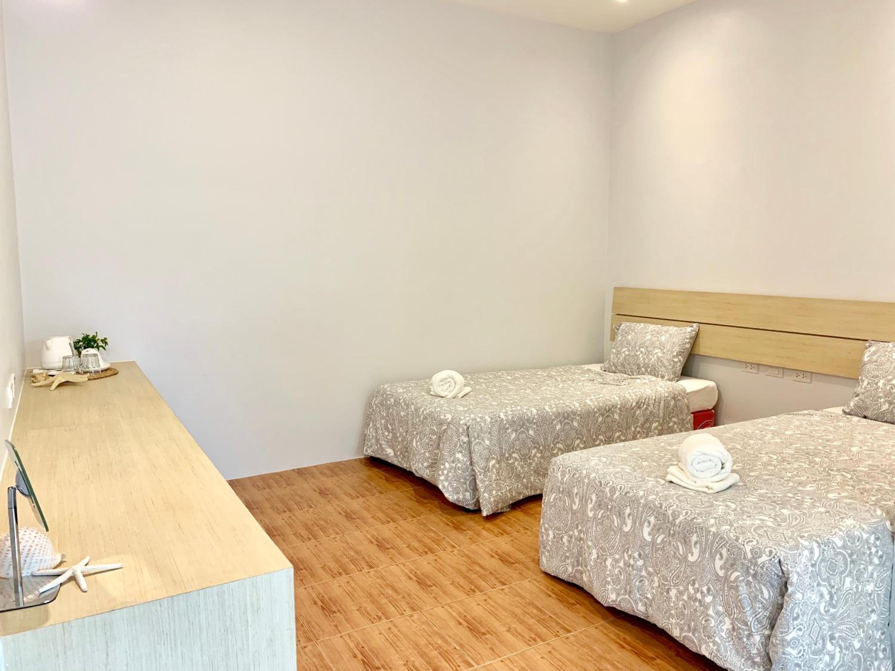 Small Twin Room photo 3