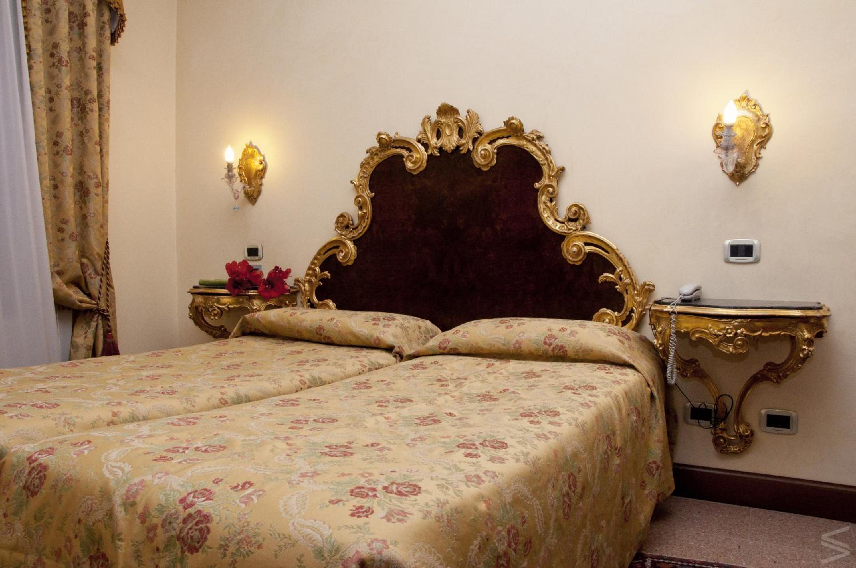 Classic Double Room photo 1