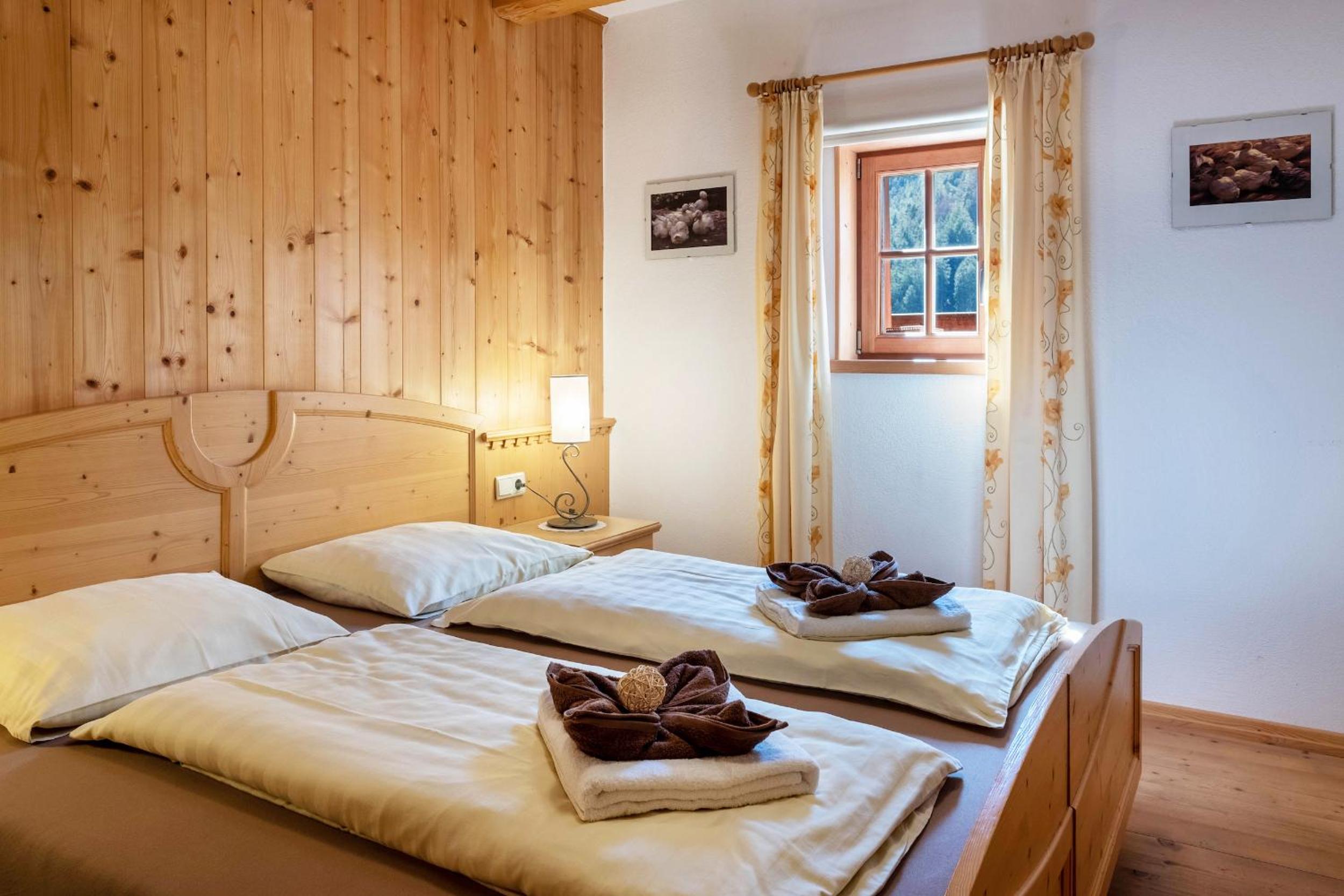 Two-Bedroom Deluxe Apartment with Garden View photo 1