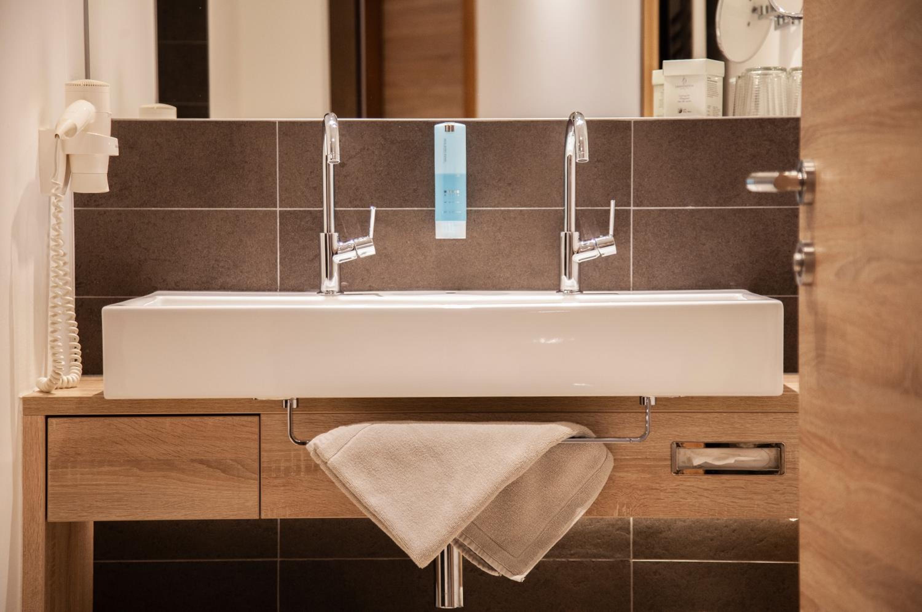 Junior Suite - Photo 10