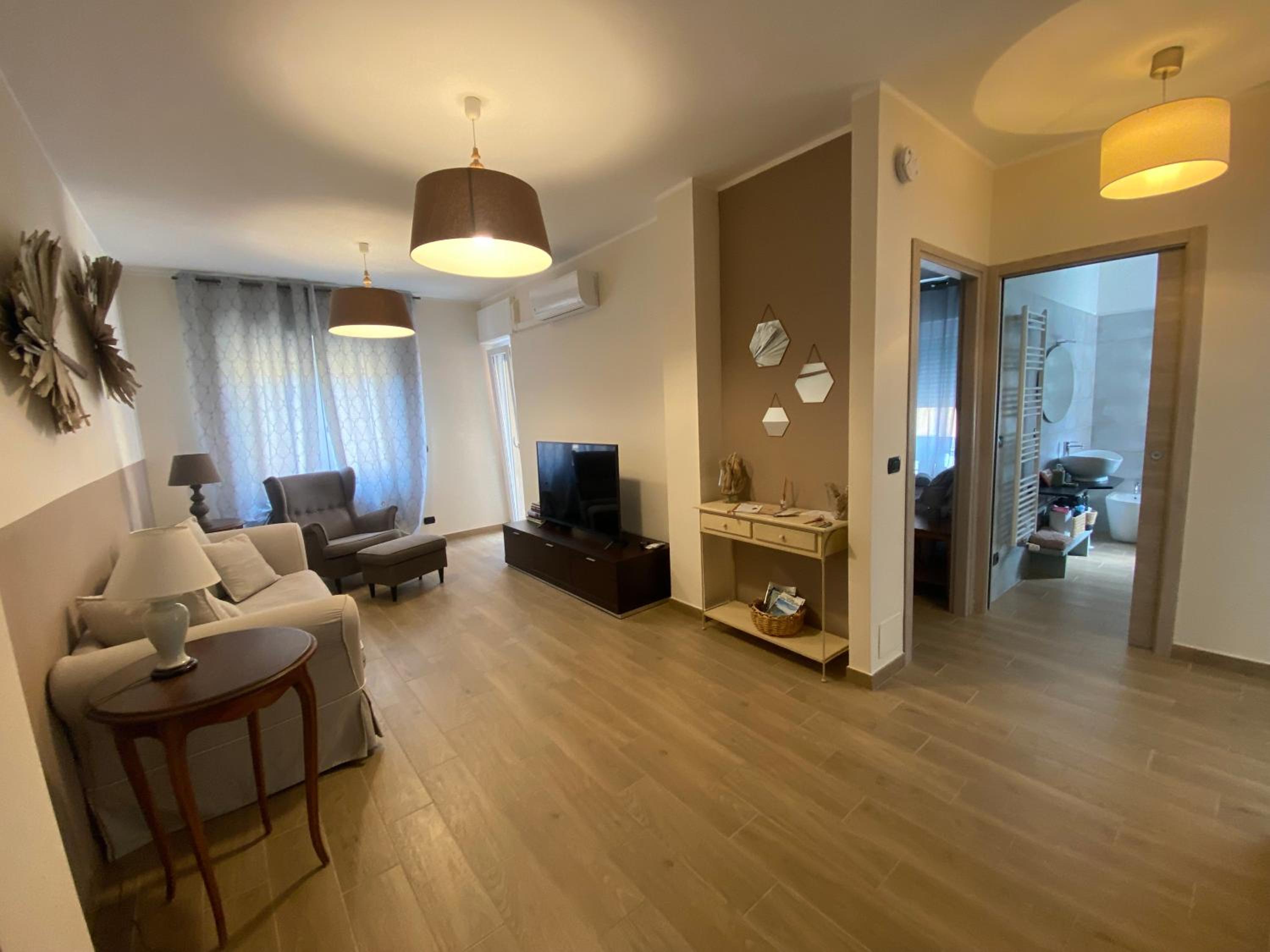 One-Bedroom Apartment