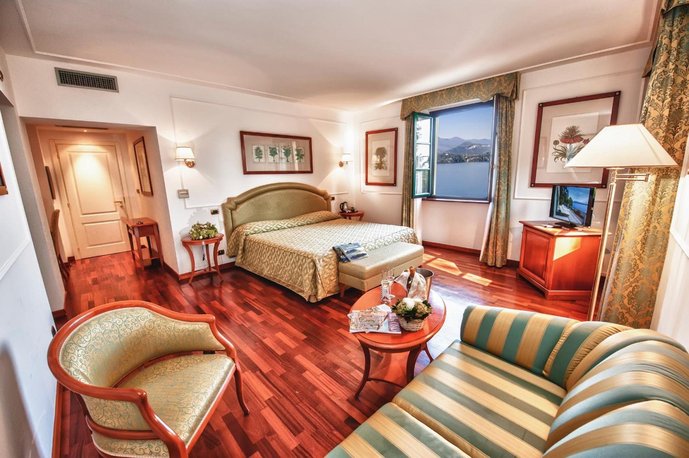Junior Suite con Vista Lago