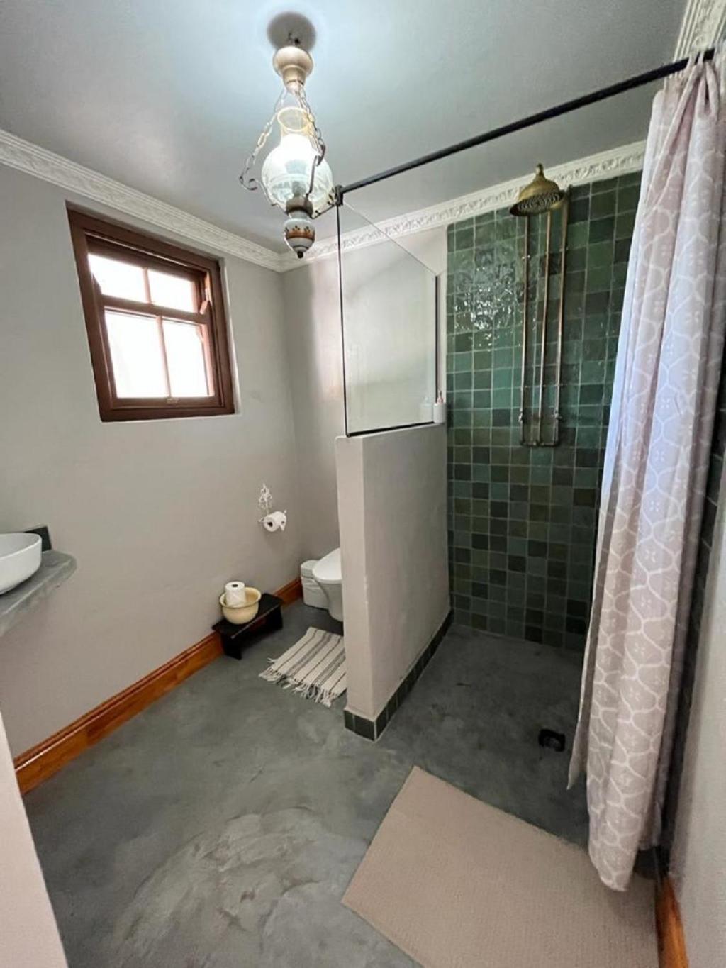 Comfort King Room - Photo 9