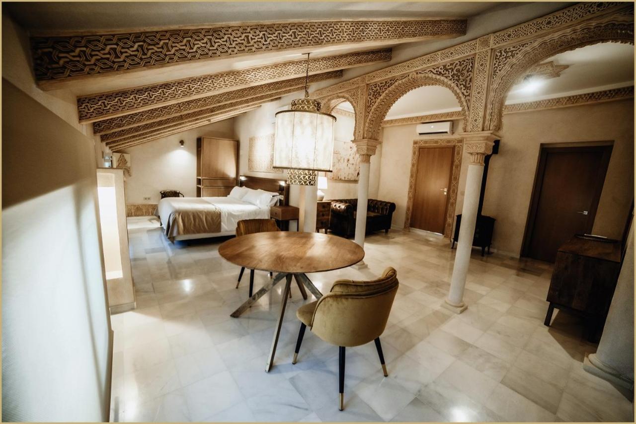 Suite - Photo 2