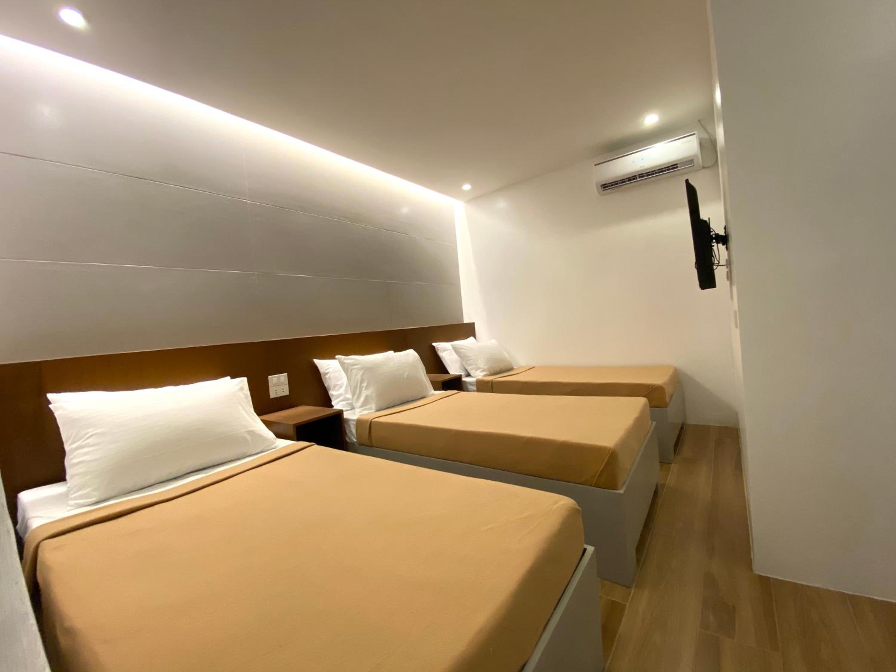 Triple Room
