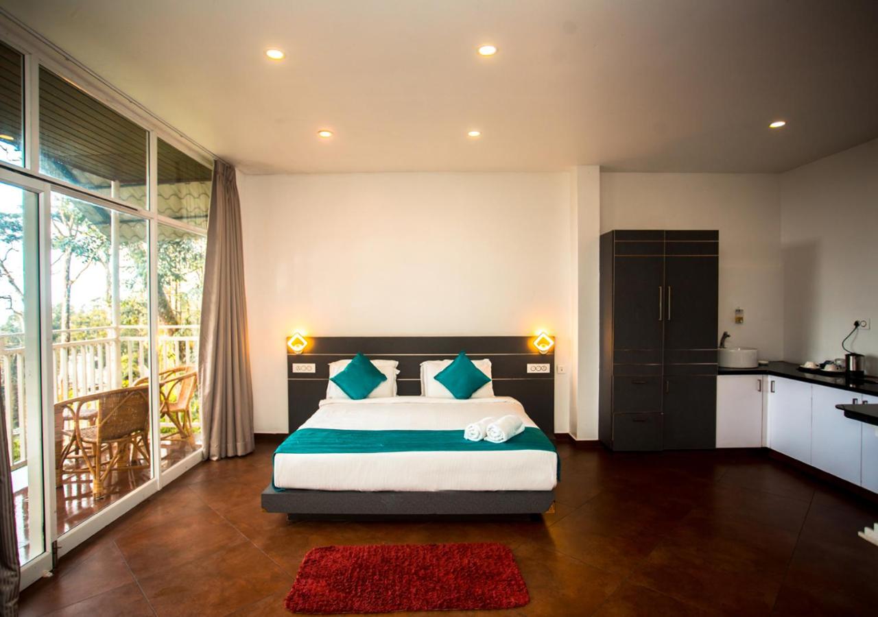 Suite Room - Photo 10