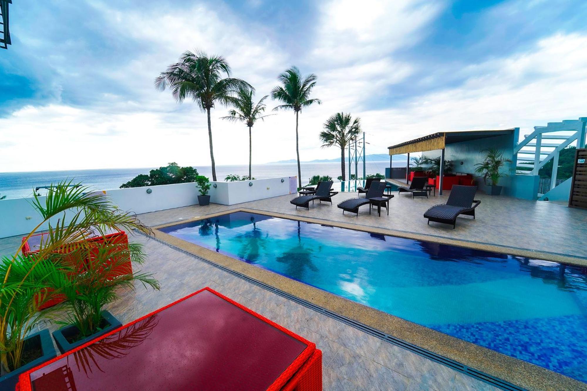 Deluxe King Suite - Photo 3