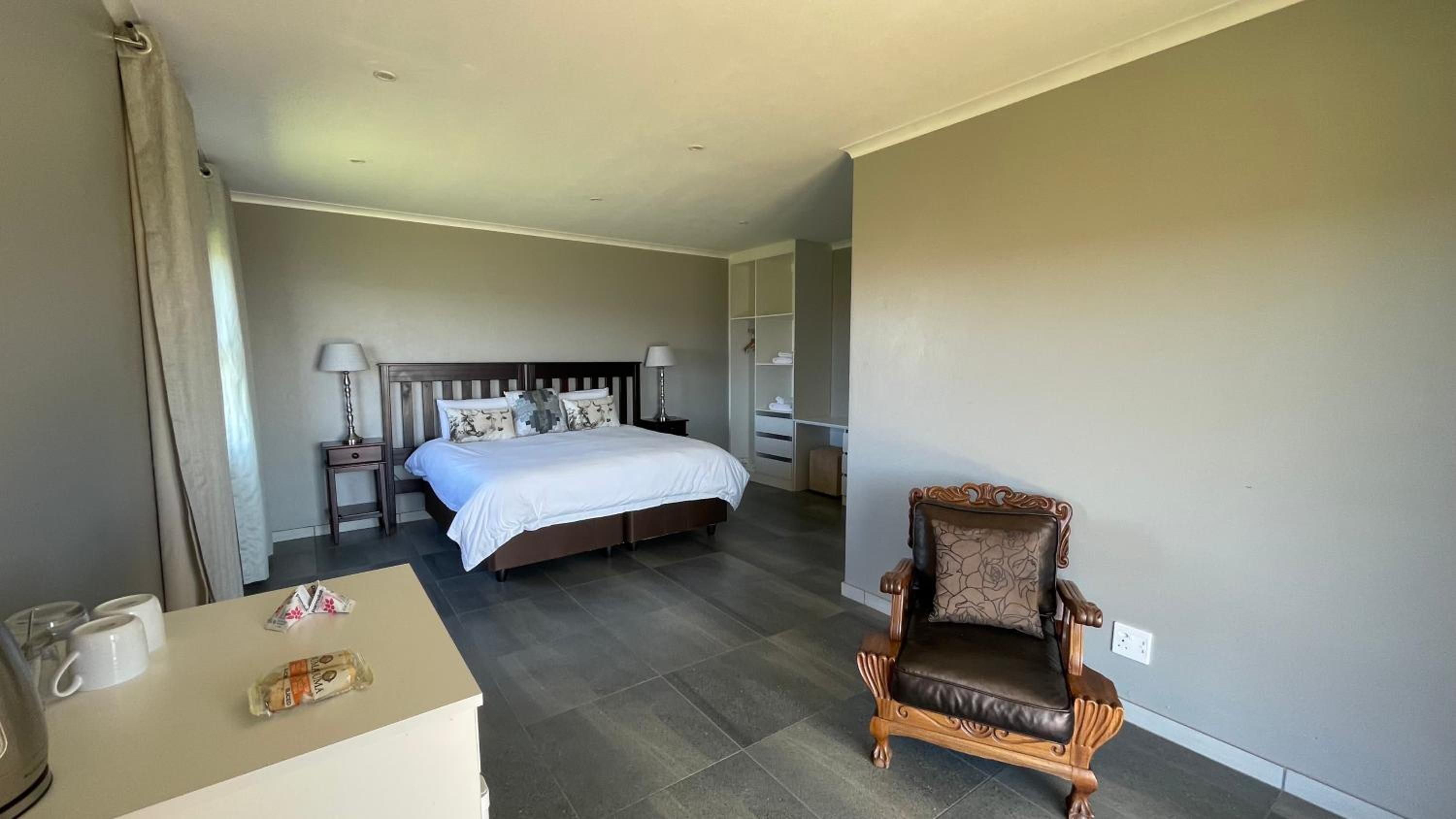 Double Room with Lake View - Photo 1