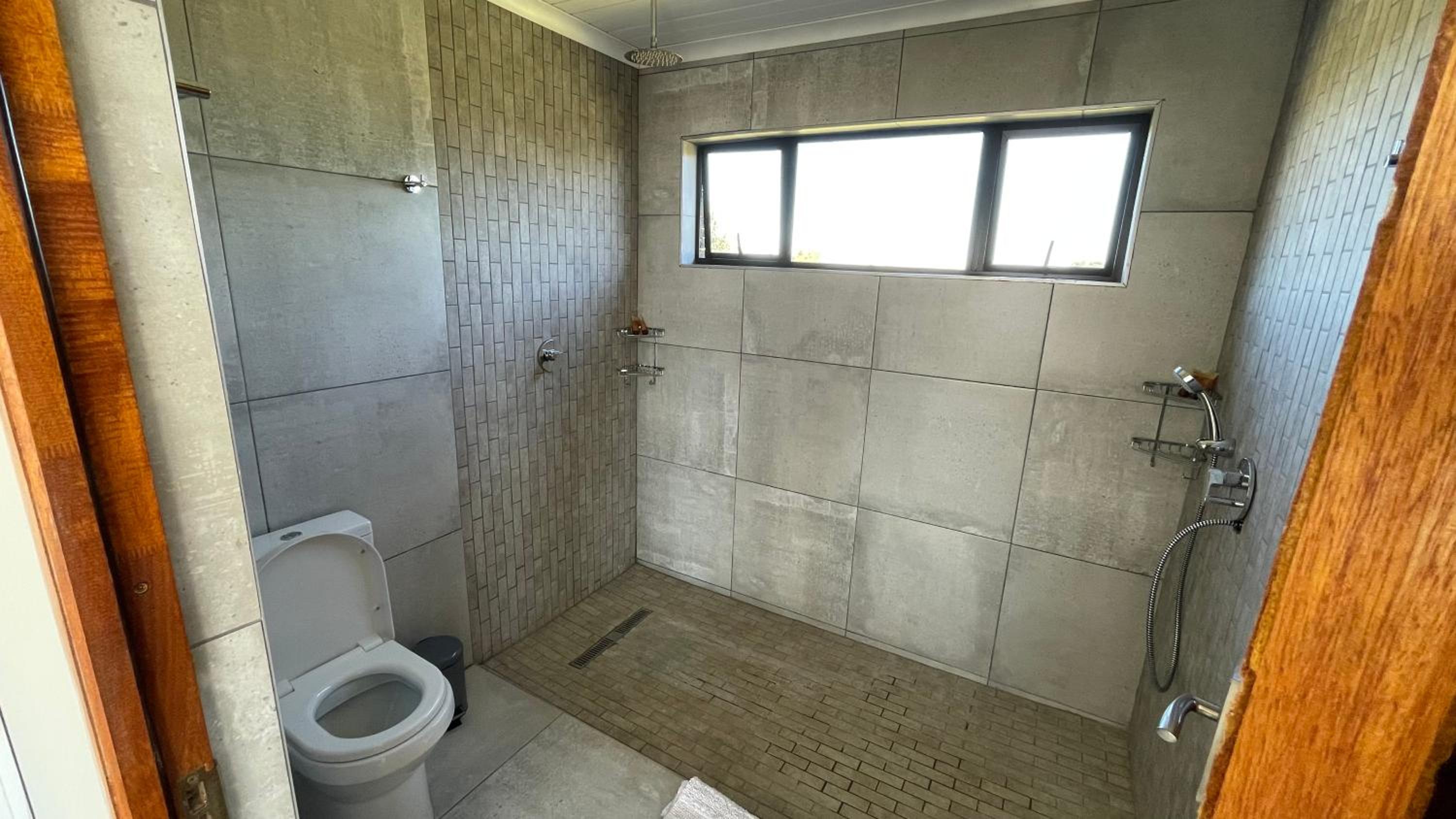 Suite with Lake View - Photo 2