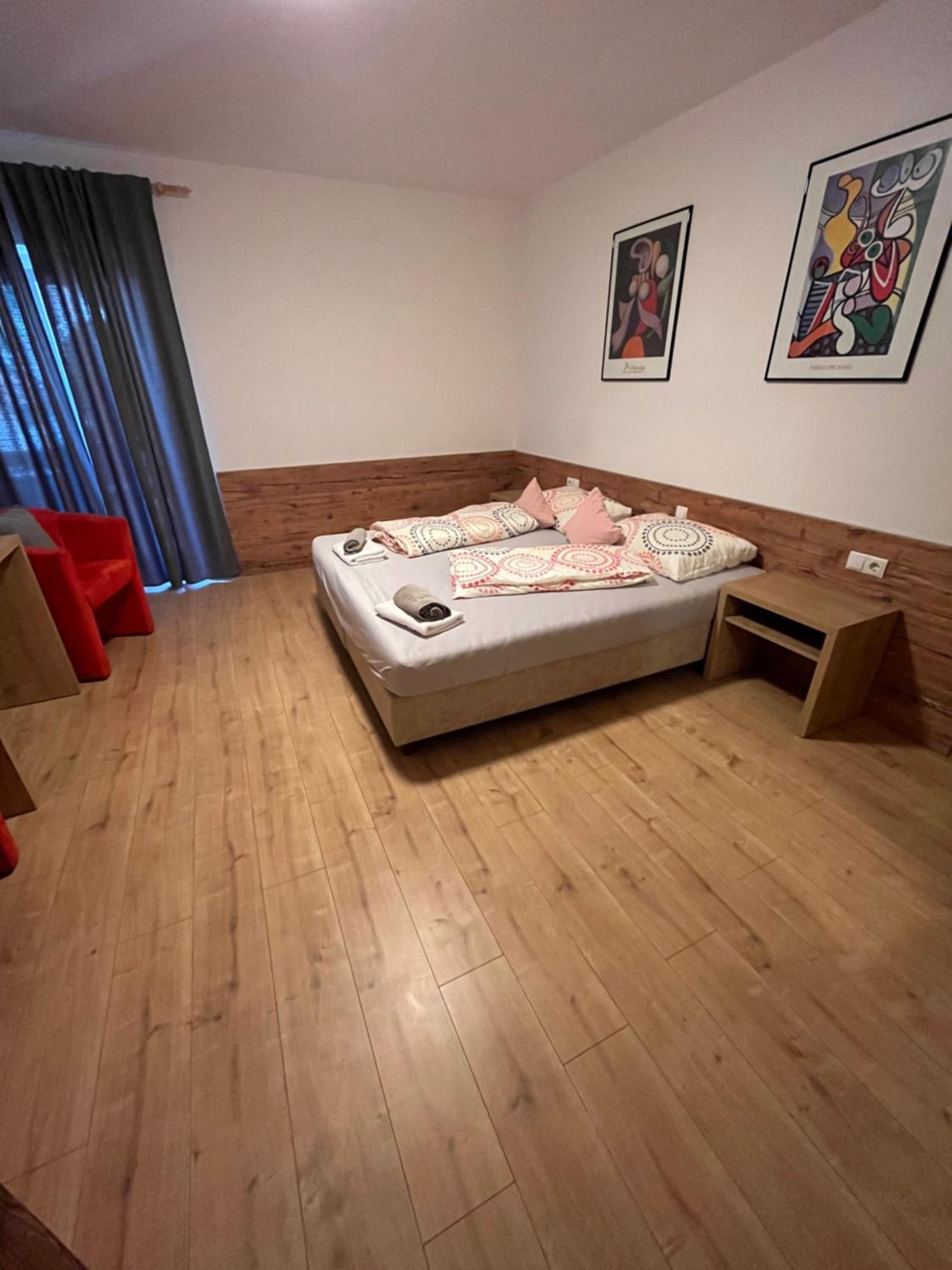 Double Room - Photo 1