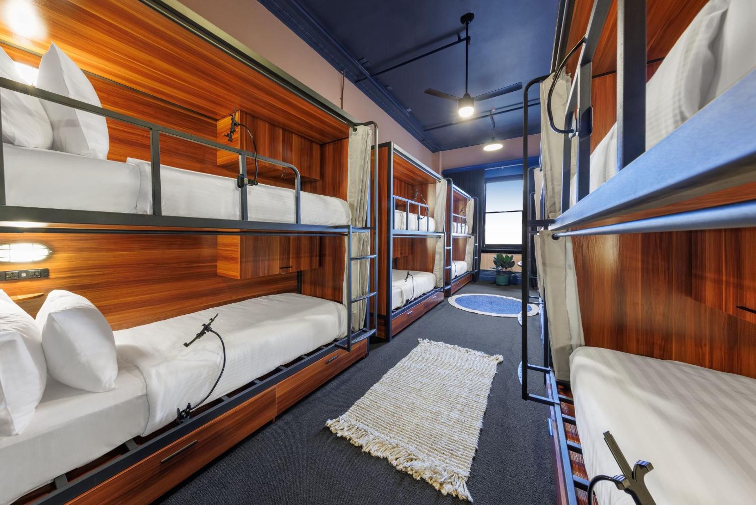 Bed in 12-Bed Shared Dormitory - Non Smoking photo 3