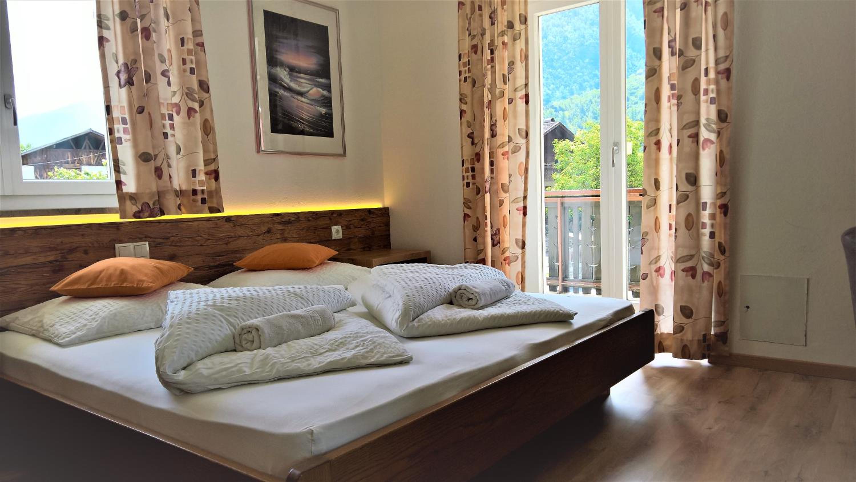 Double Room - Photo 5