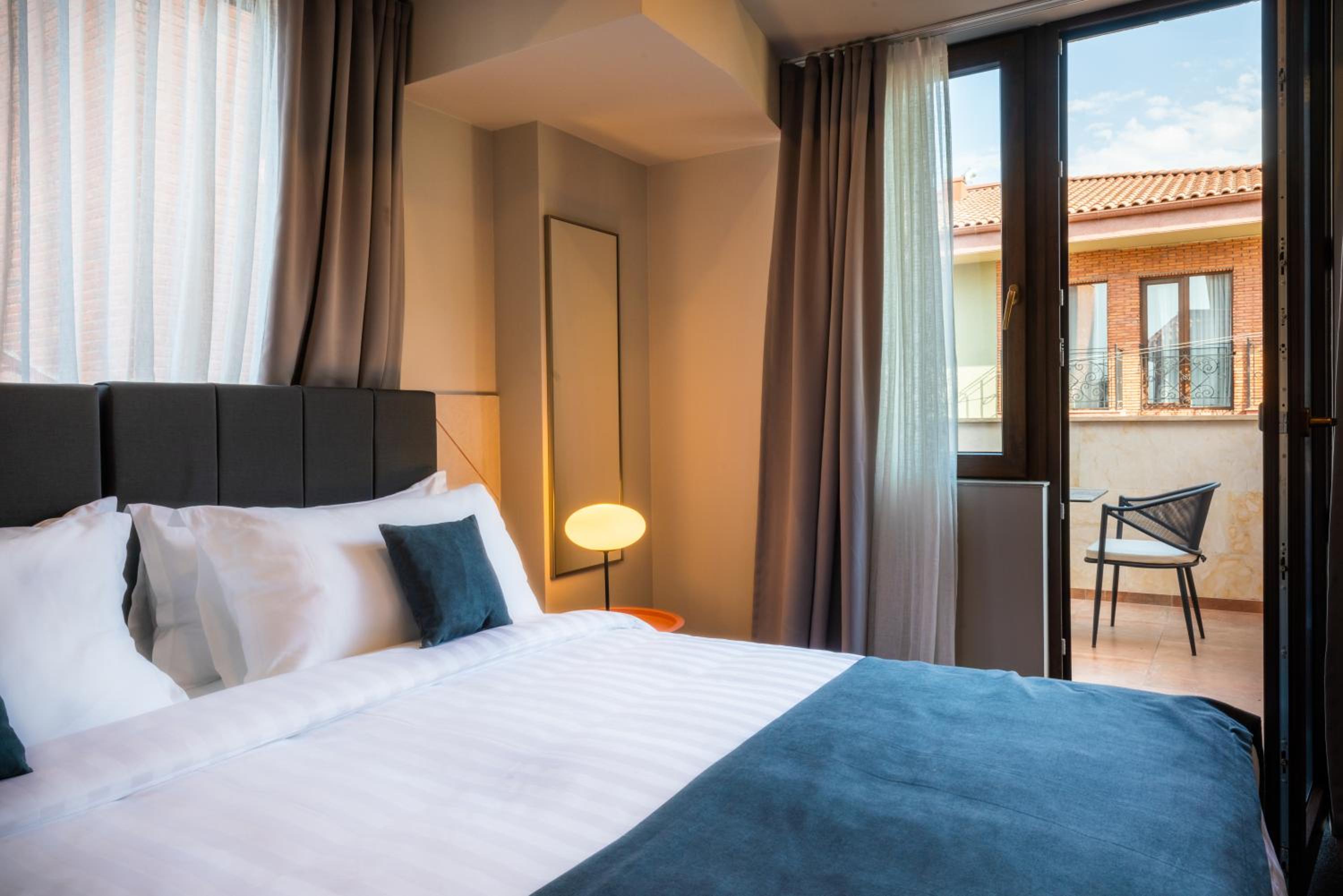 Superior Double or Twin Room with Terrace