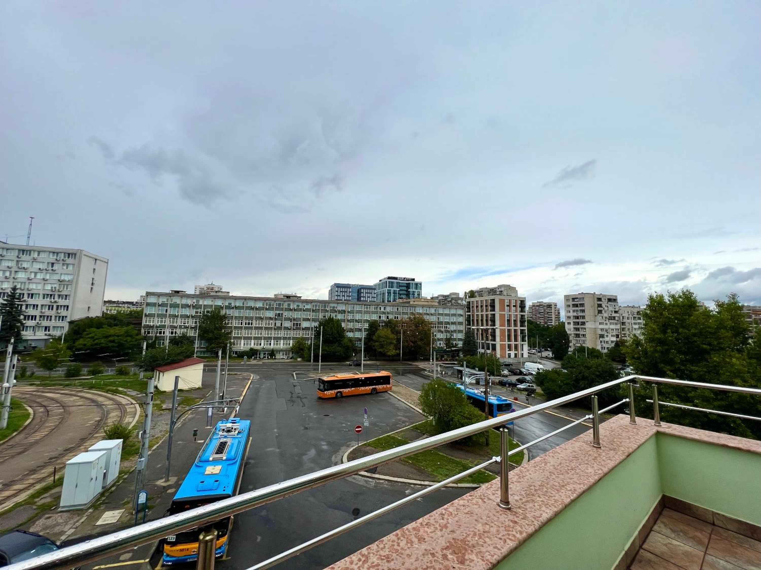 One-Bedroom Apartment with Balcony photo 3
