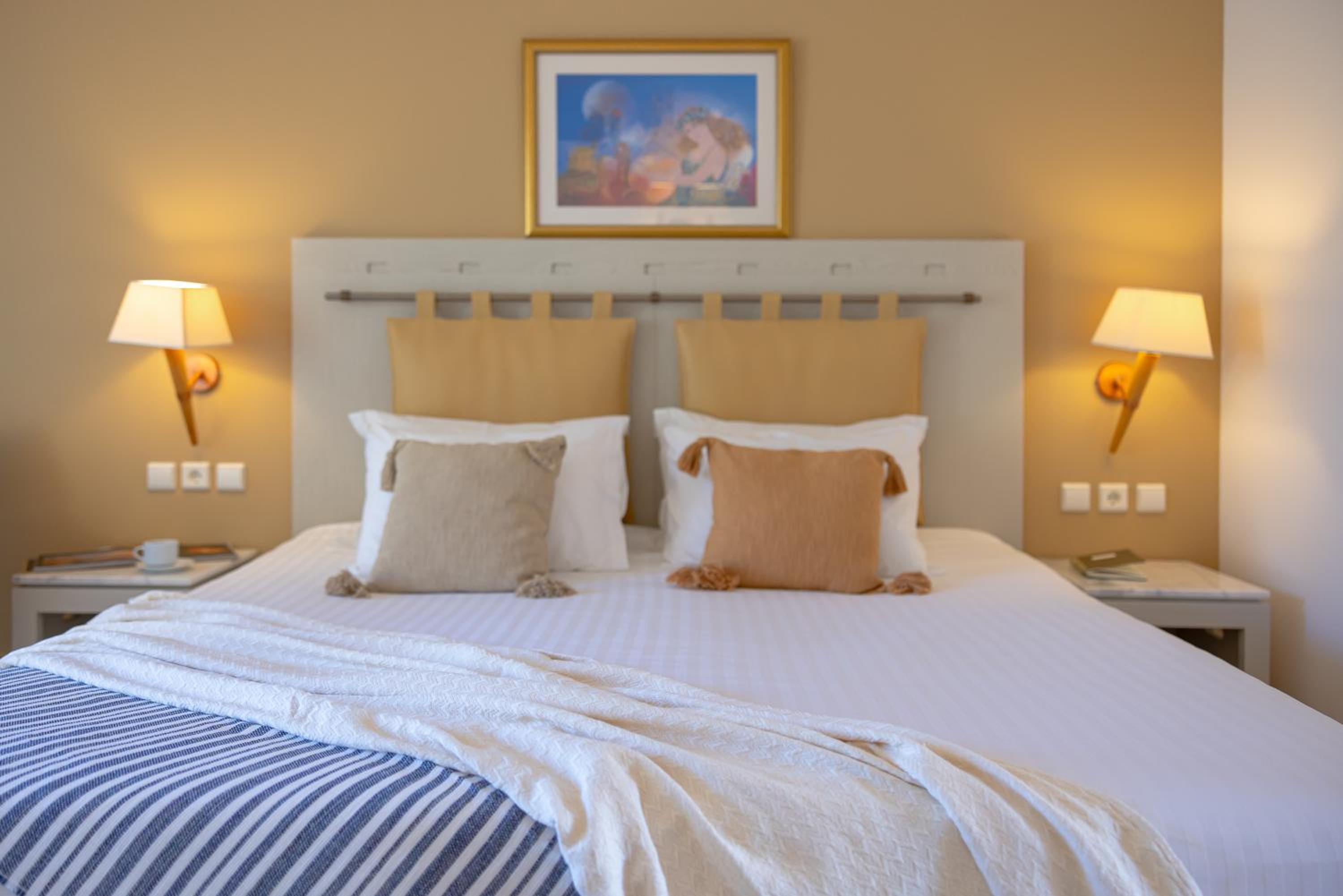 Twin Room with Side Sea View - Photo 8