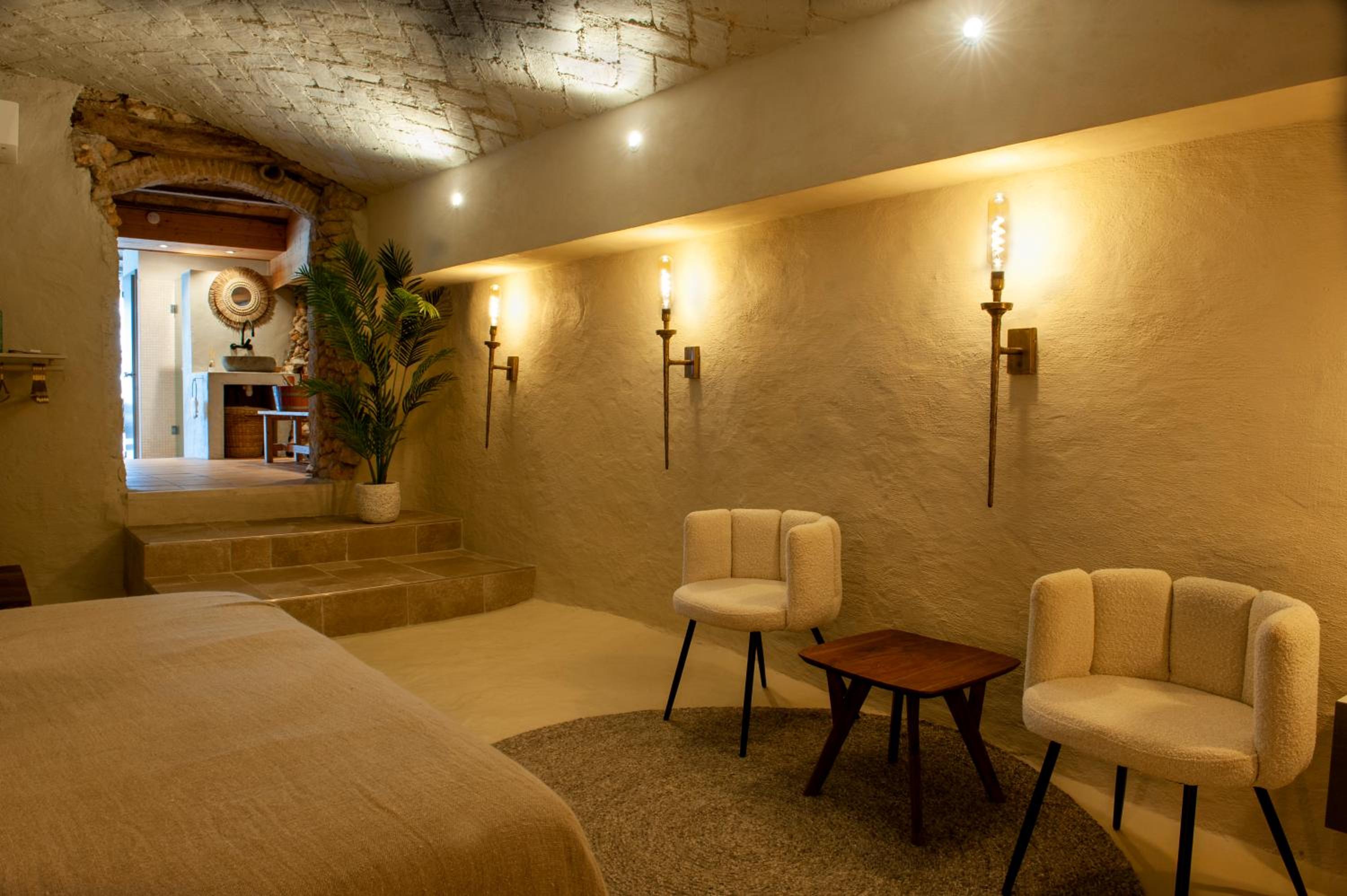Suite with Sauna - Photo 12