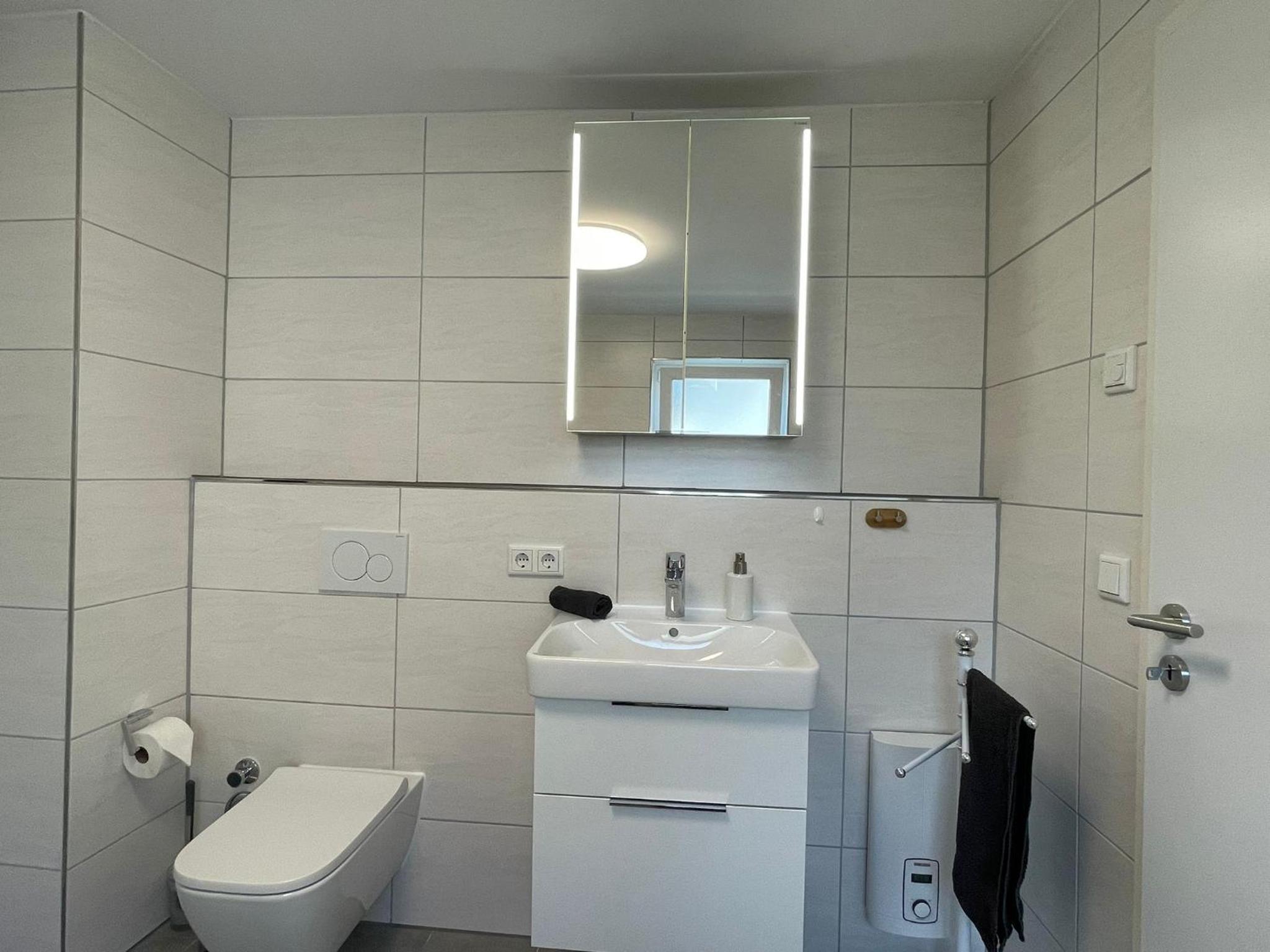 One-Bedroom Apartment - Photo 5