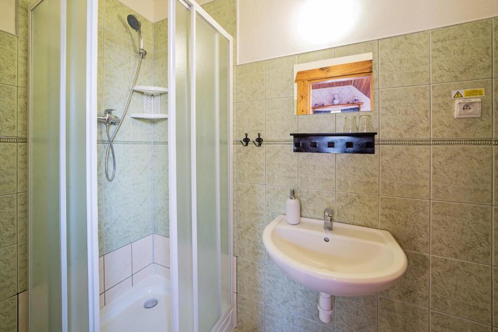 Triple Room - Photo 3