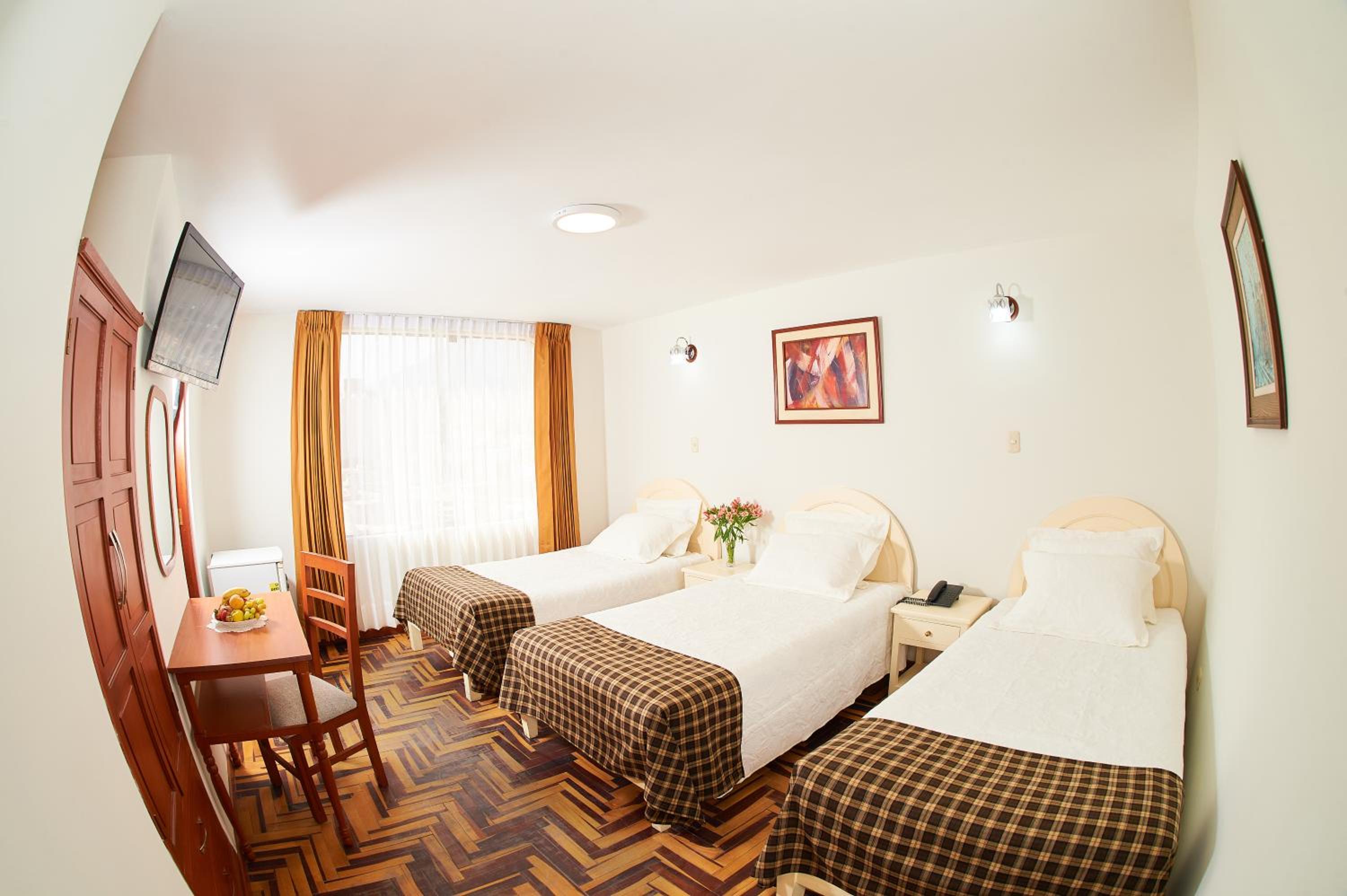 Triple Room