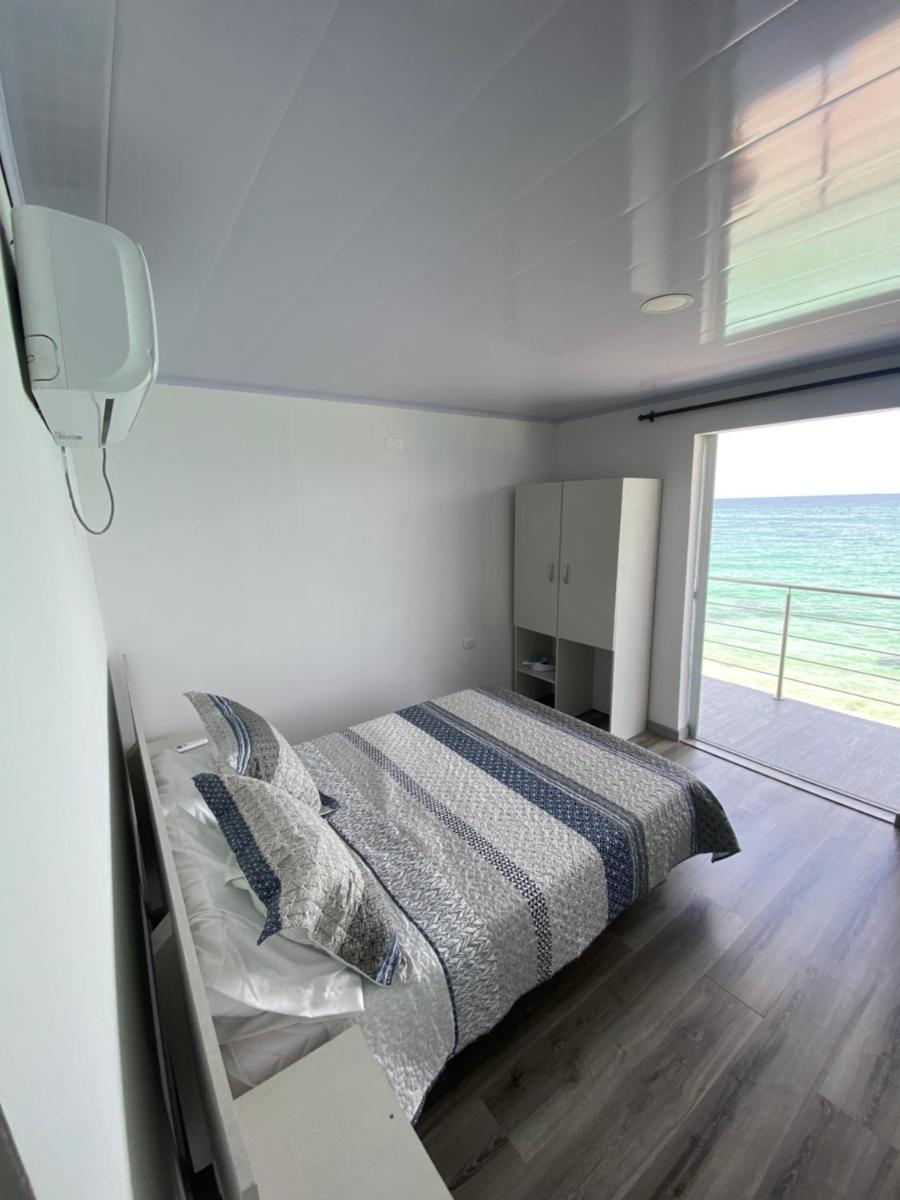 Double Room with Balcony and Sea View photo 3