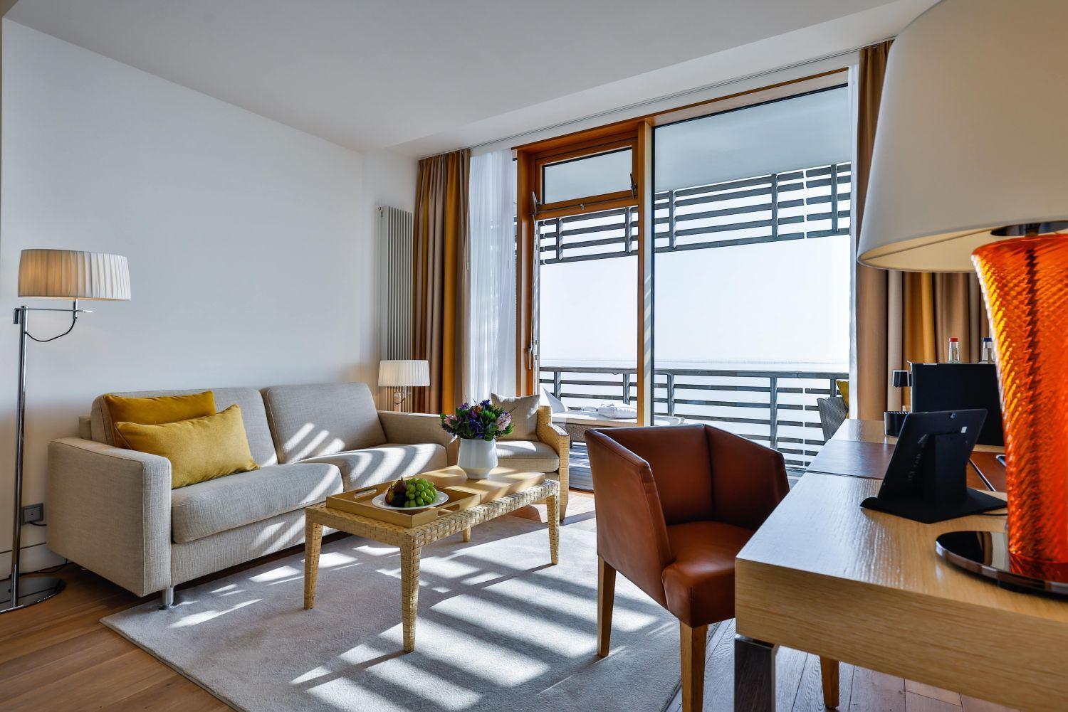Junior Suite with Ocean View thumbnail 5