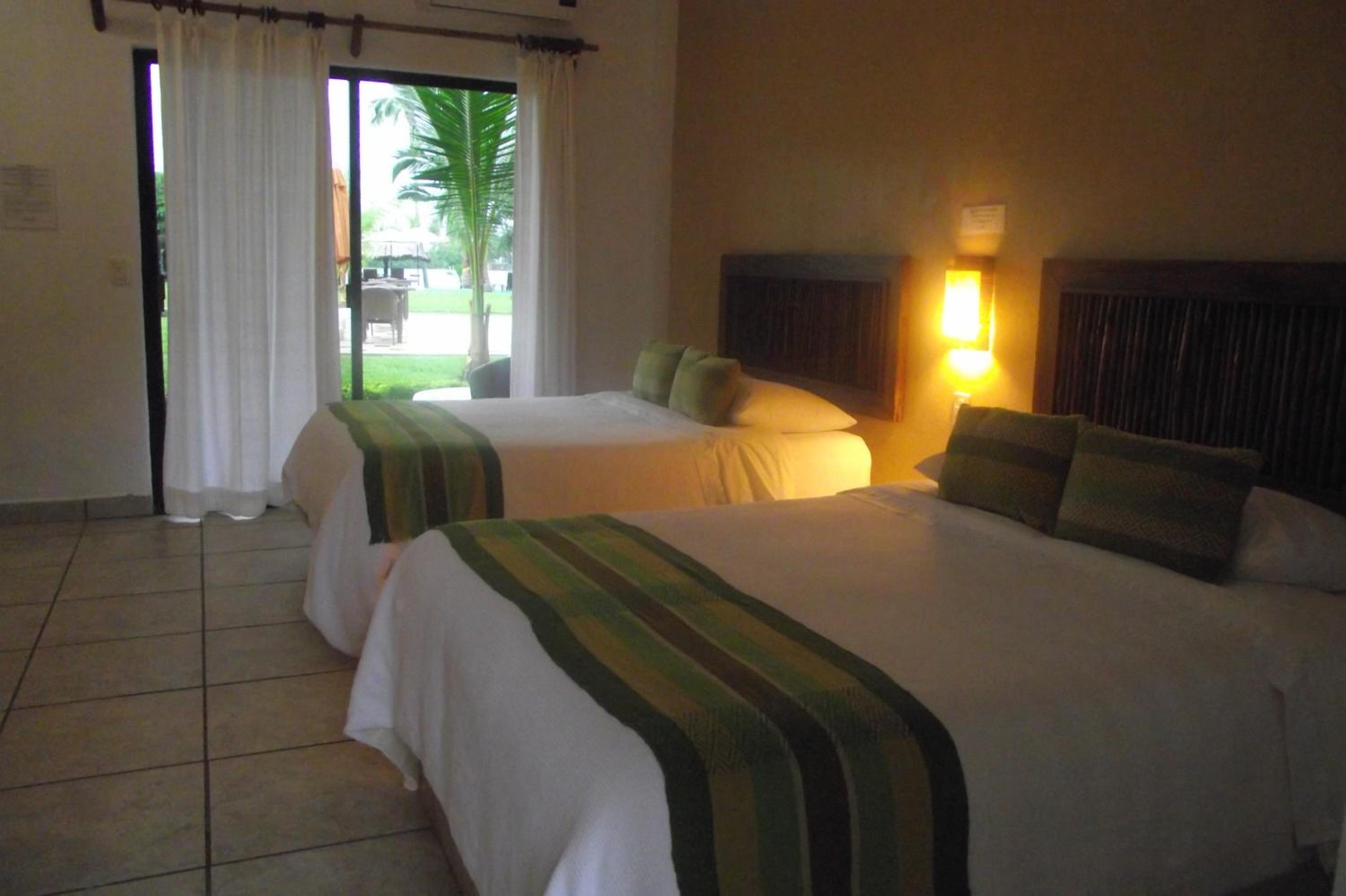 Double Room With Two Double Beds photo 1