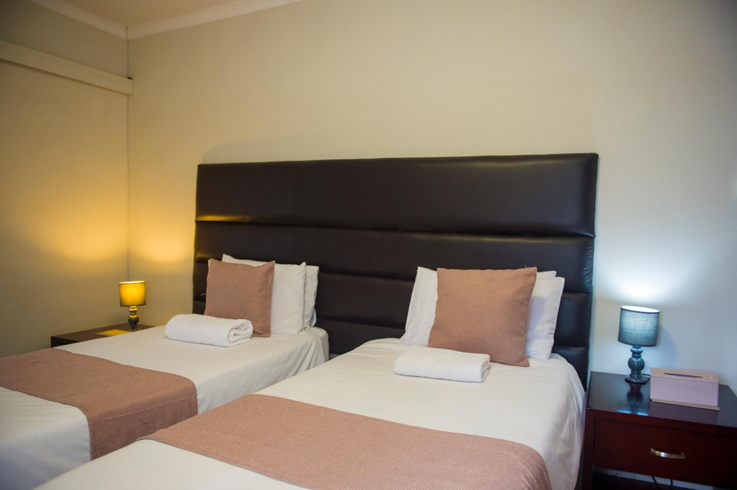 Deluxe Double or Twin Room photo 1