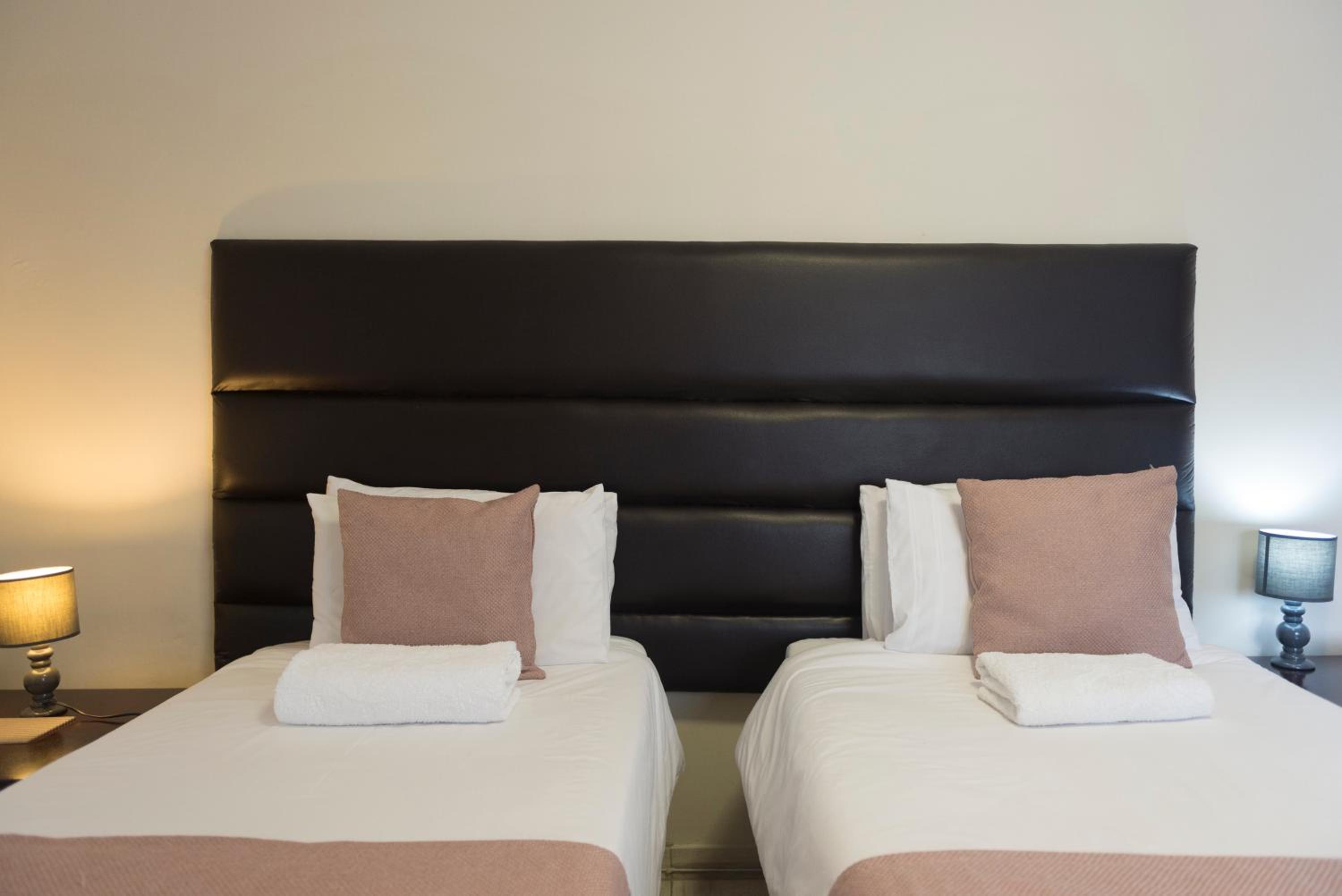 Deluxe Double or Twin Room photo 1