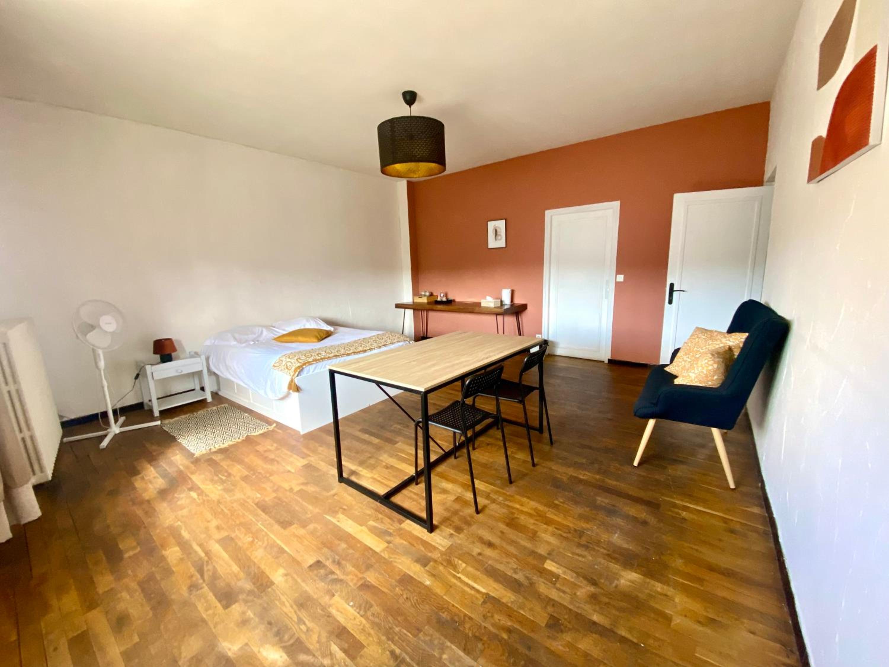 Deluxe Family Room - Photo 4