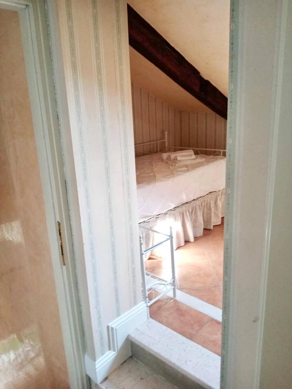 Deluxe Double or Twin Room photo 3