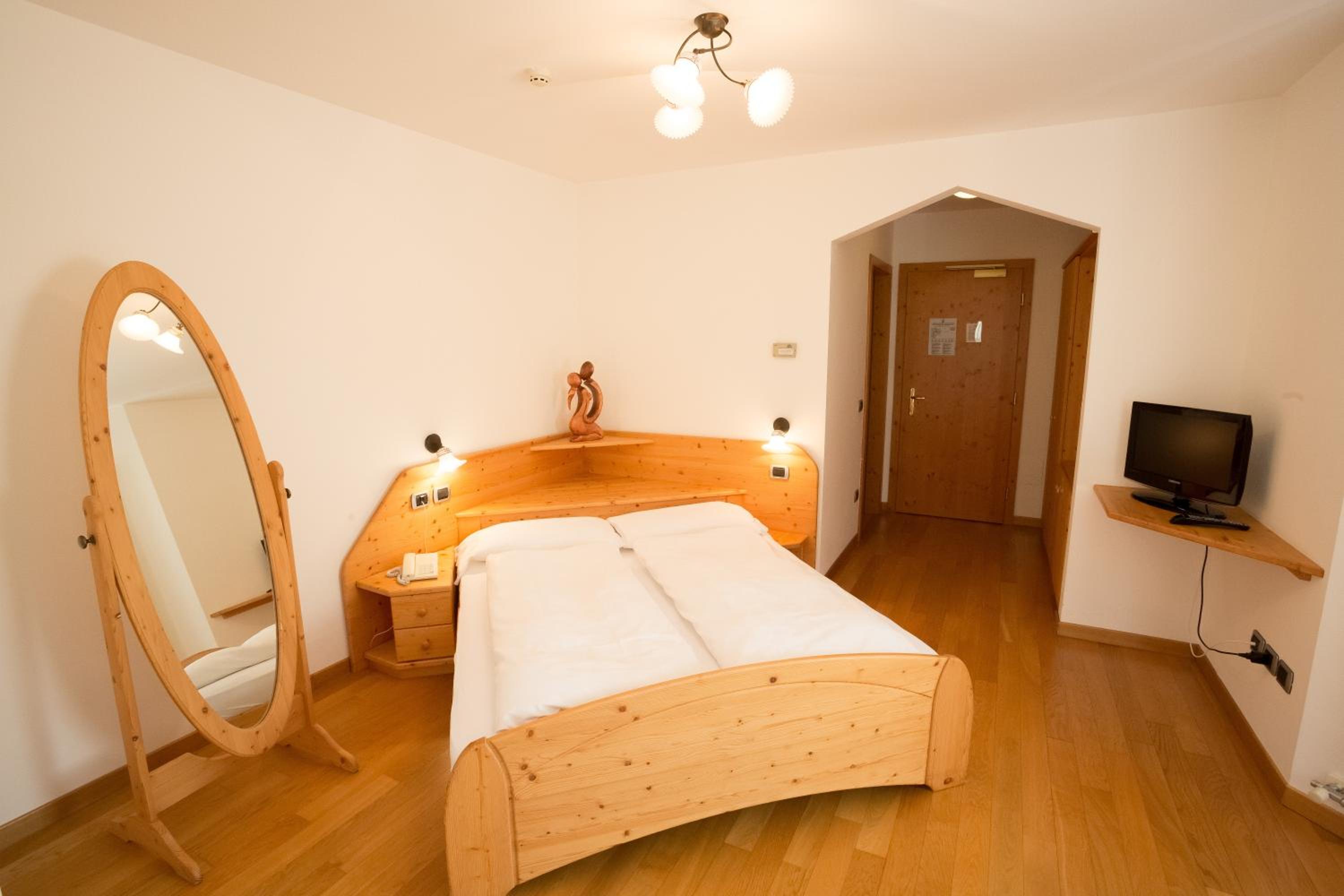 Standard Double Room photo 1