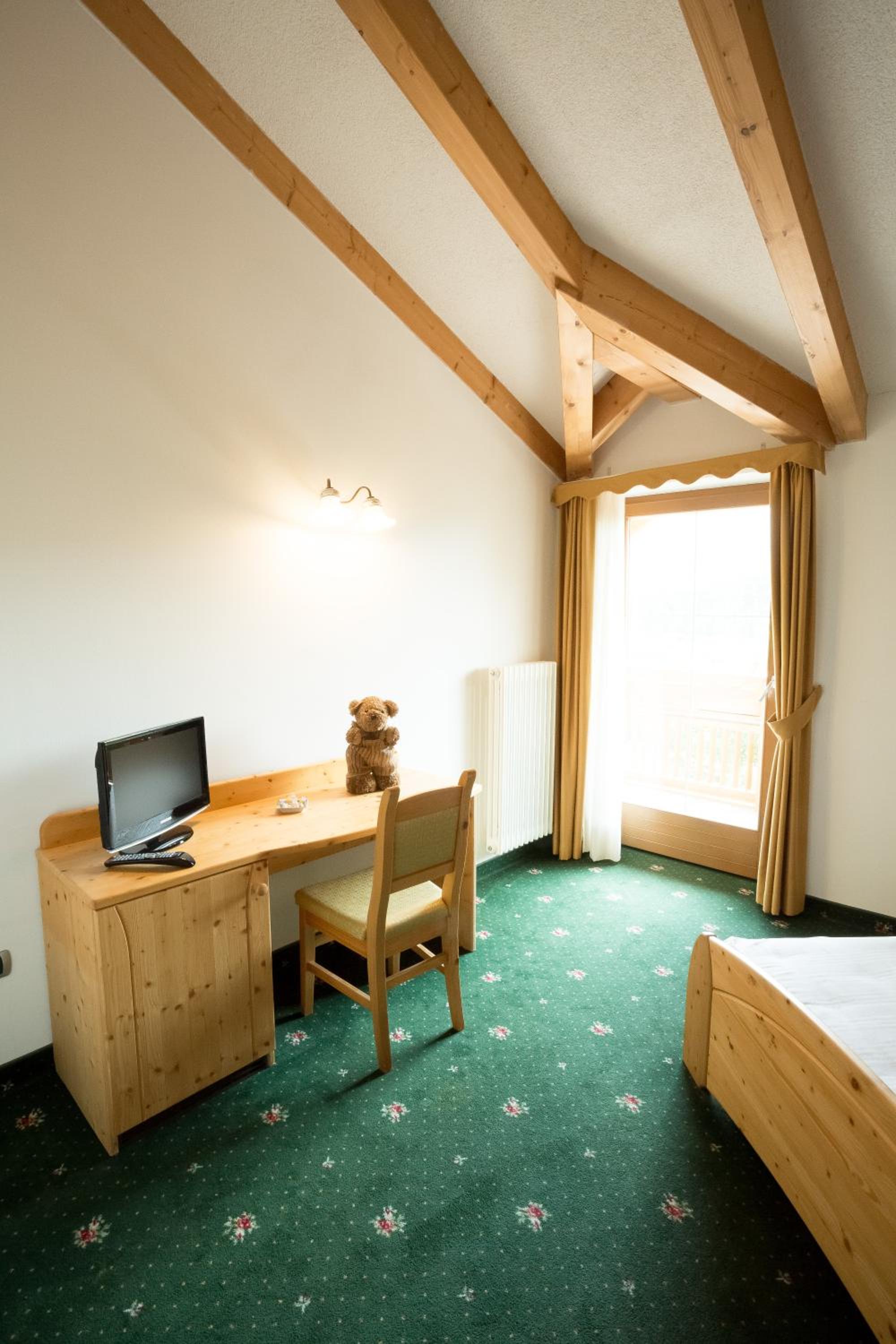 Standard Twin Room photo 1