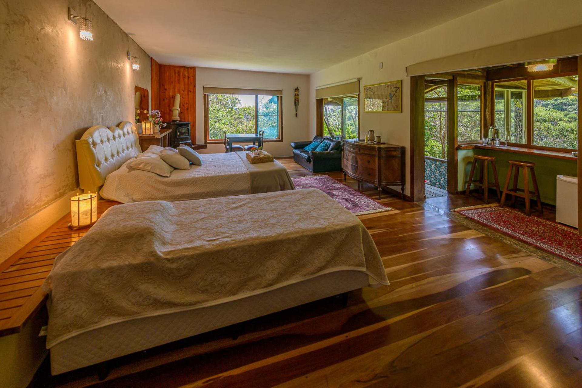 Suite with Spa Bath photo 2