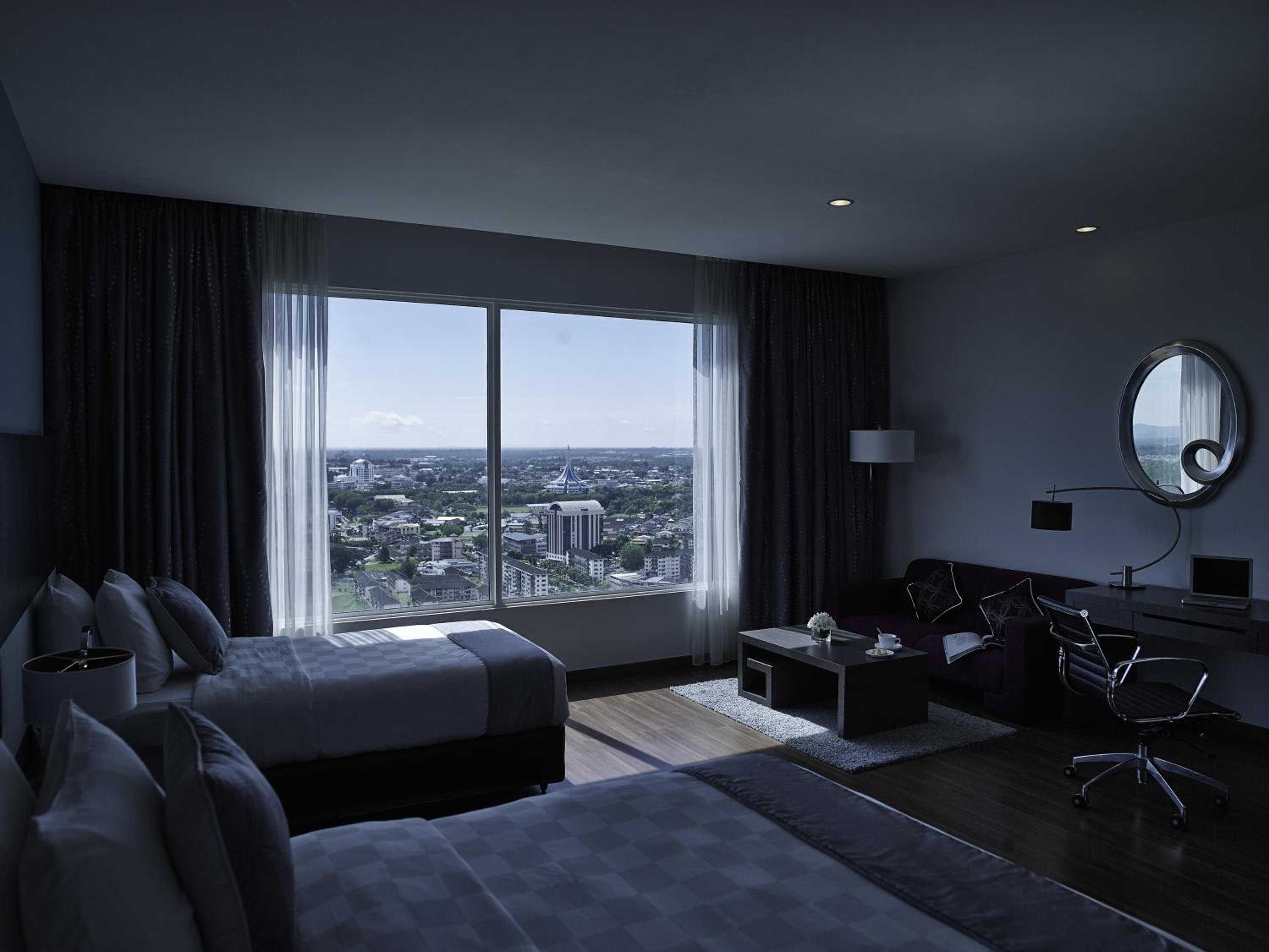Premium Deluxe Executive Twin Room with Two Single Beds, River View and Lounge Access - Photo 3