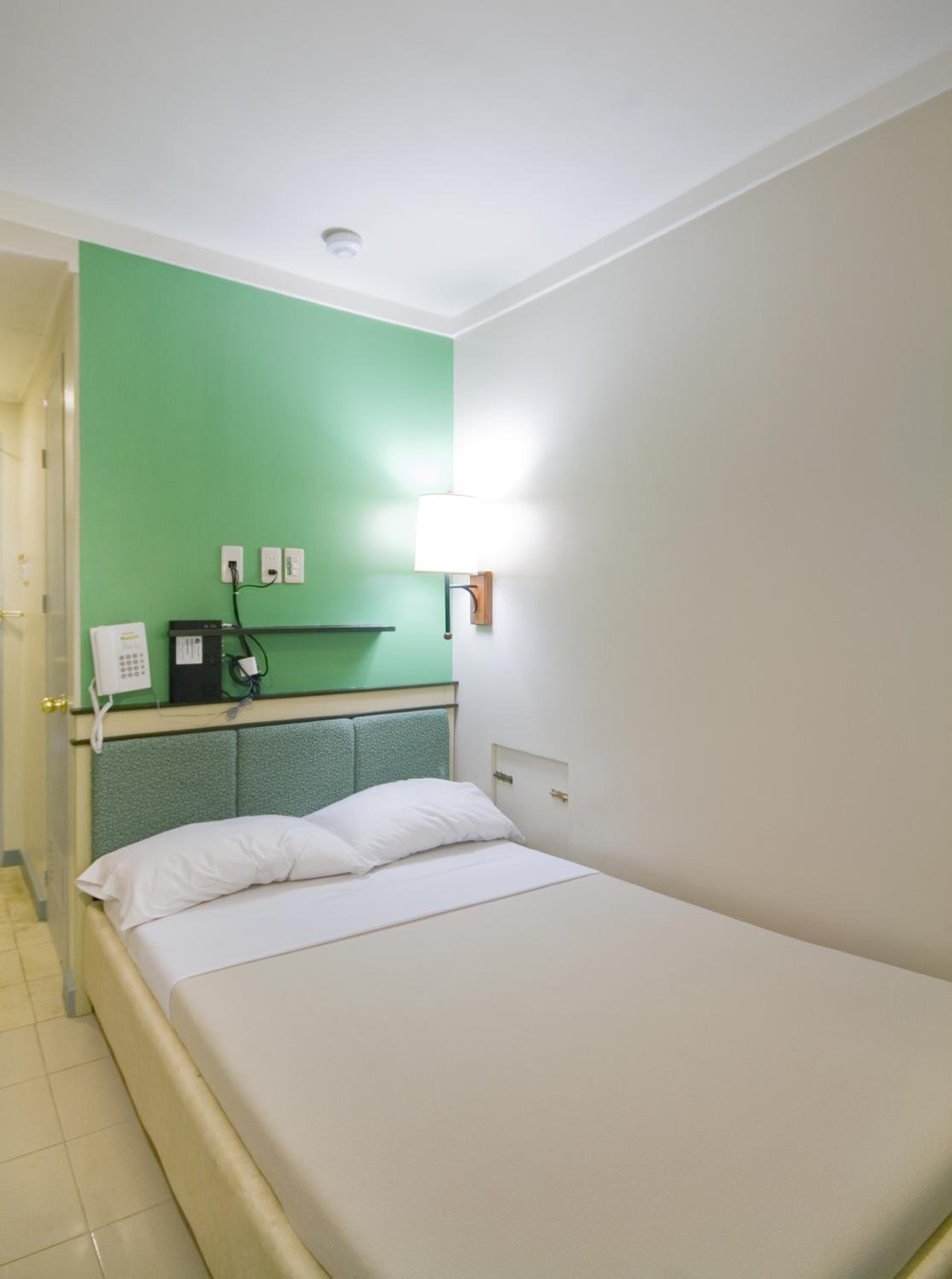 Economy Double Room photo 3