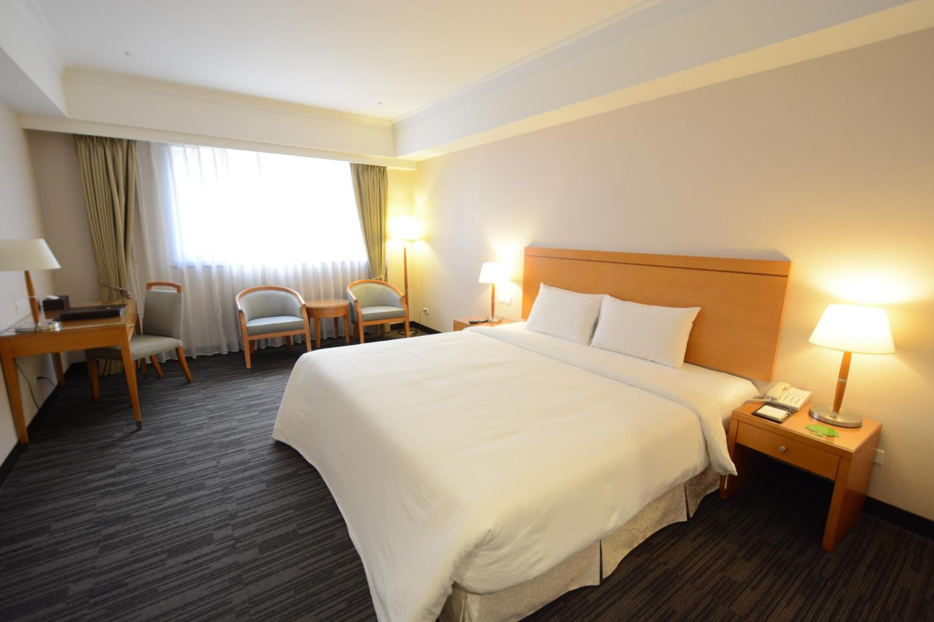 Standard Double Room - Photo 5