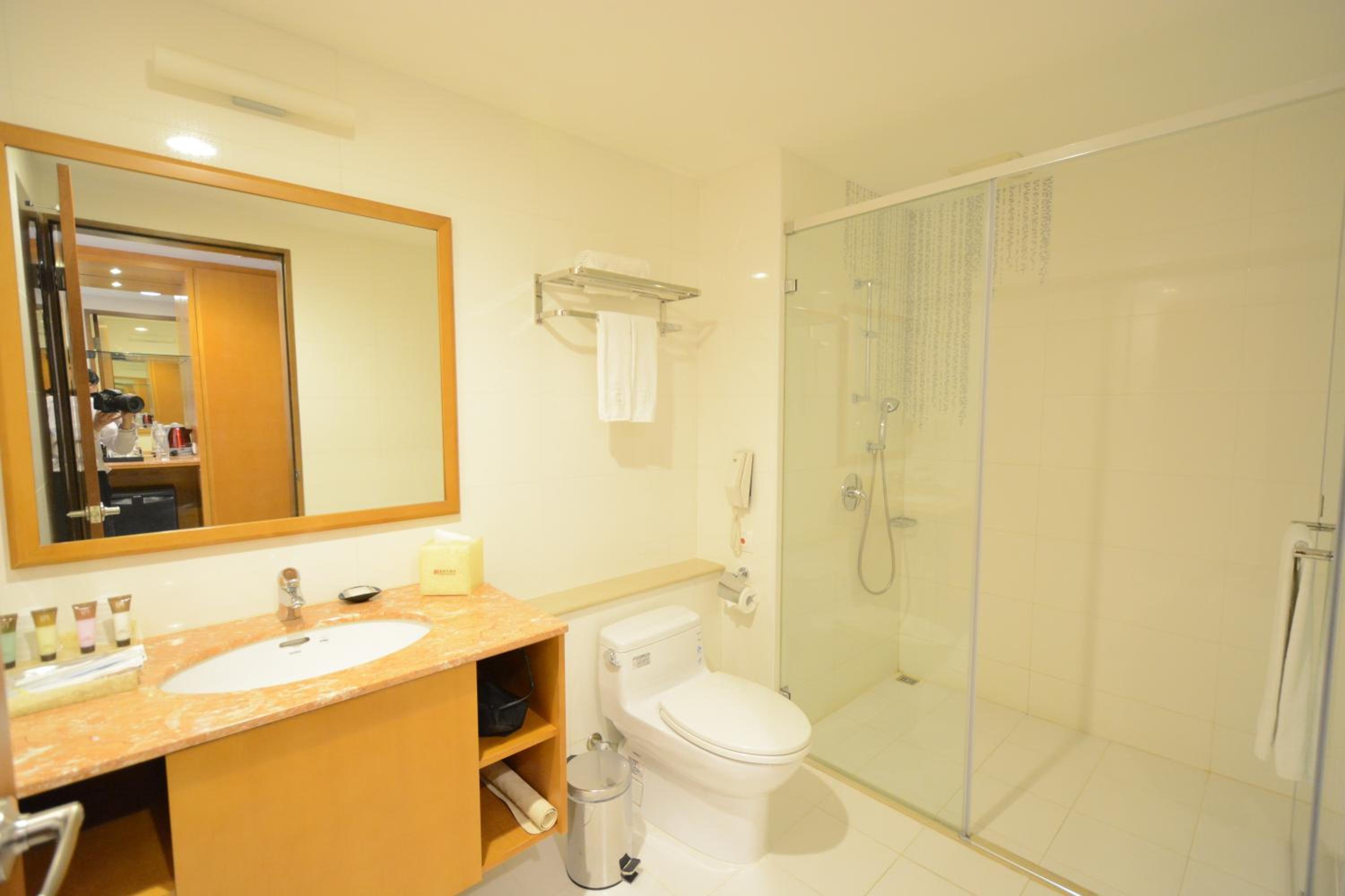 Standard Double Room - Photo 6