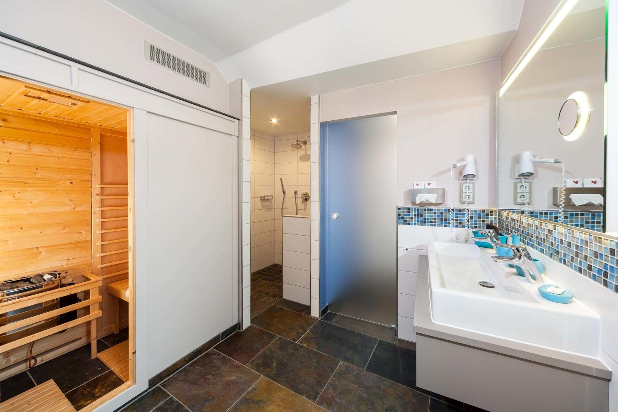 Suite with Sauna photo 3