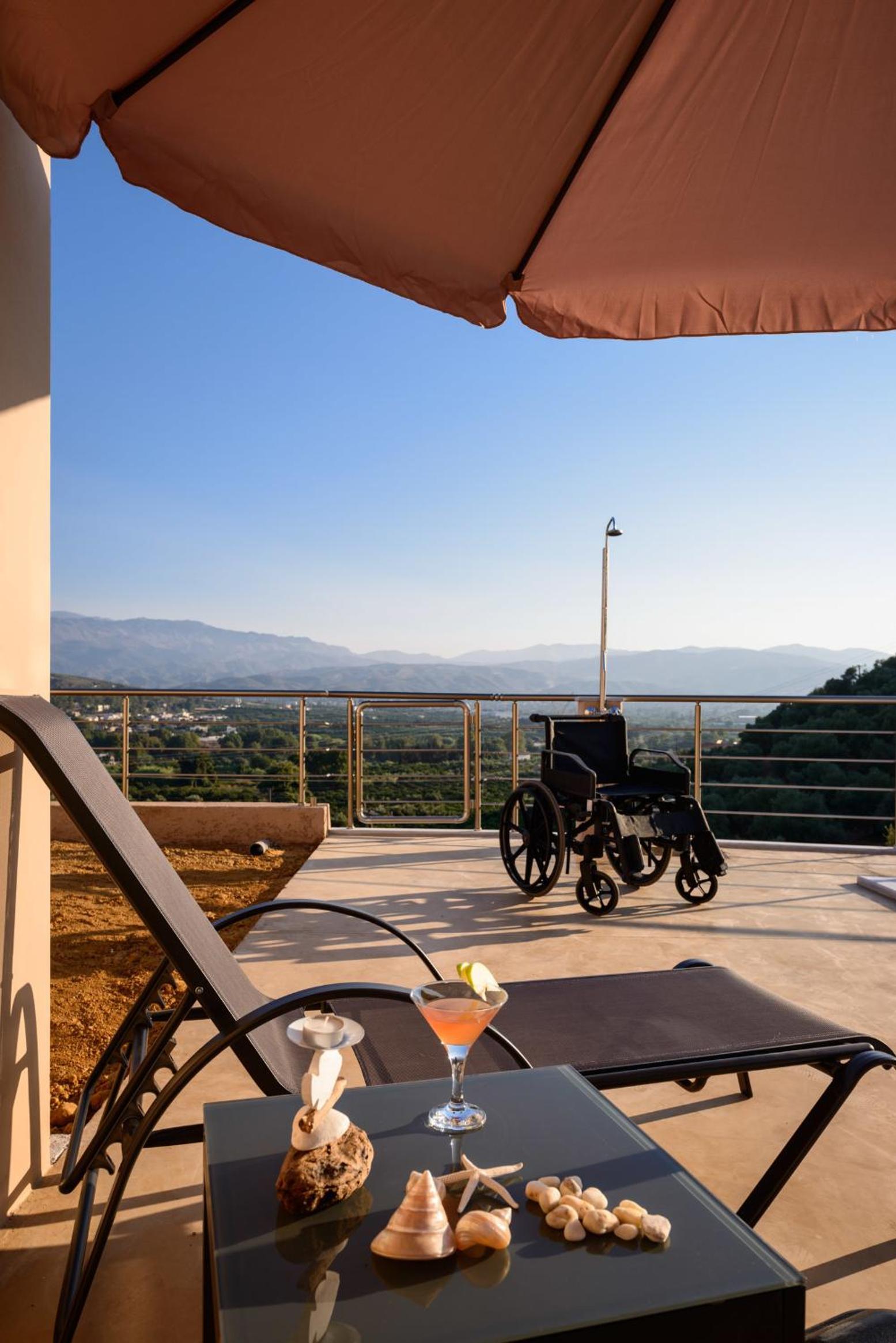 Aksos Suites Accessible Accommodation, Photo 33