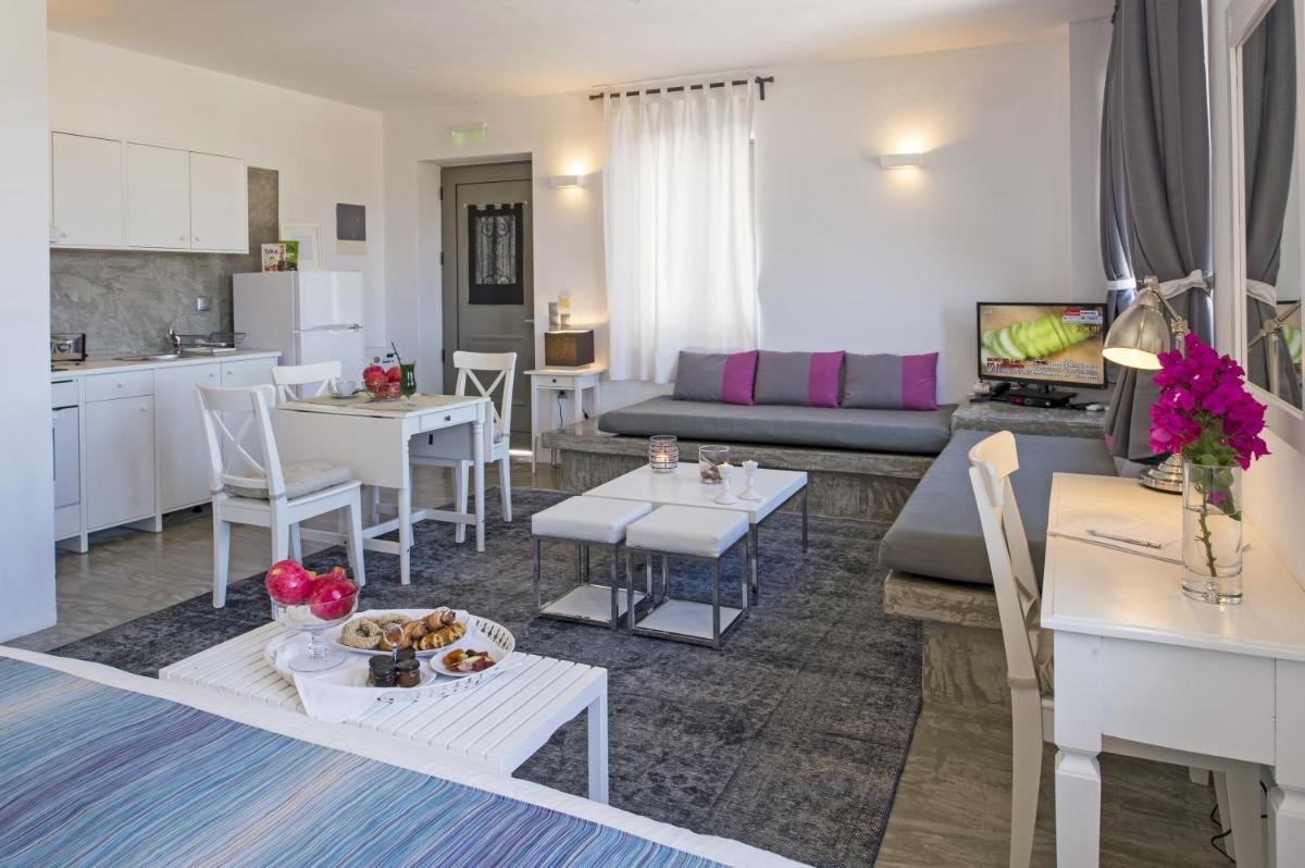 Junior Suite (2 Adults) photo 2