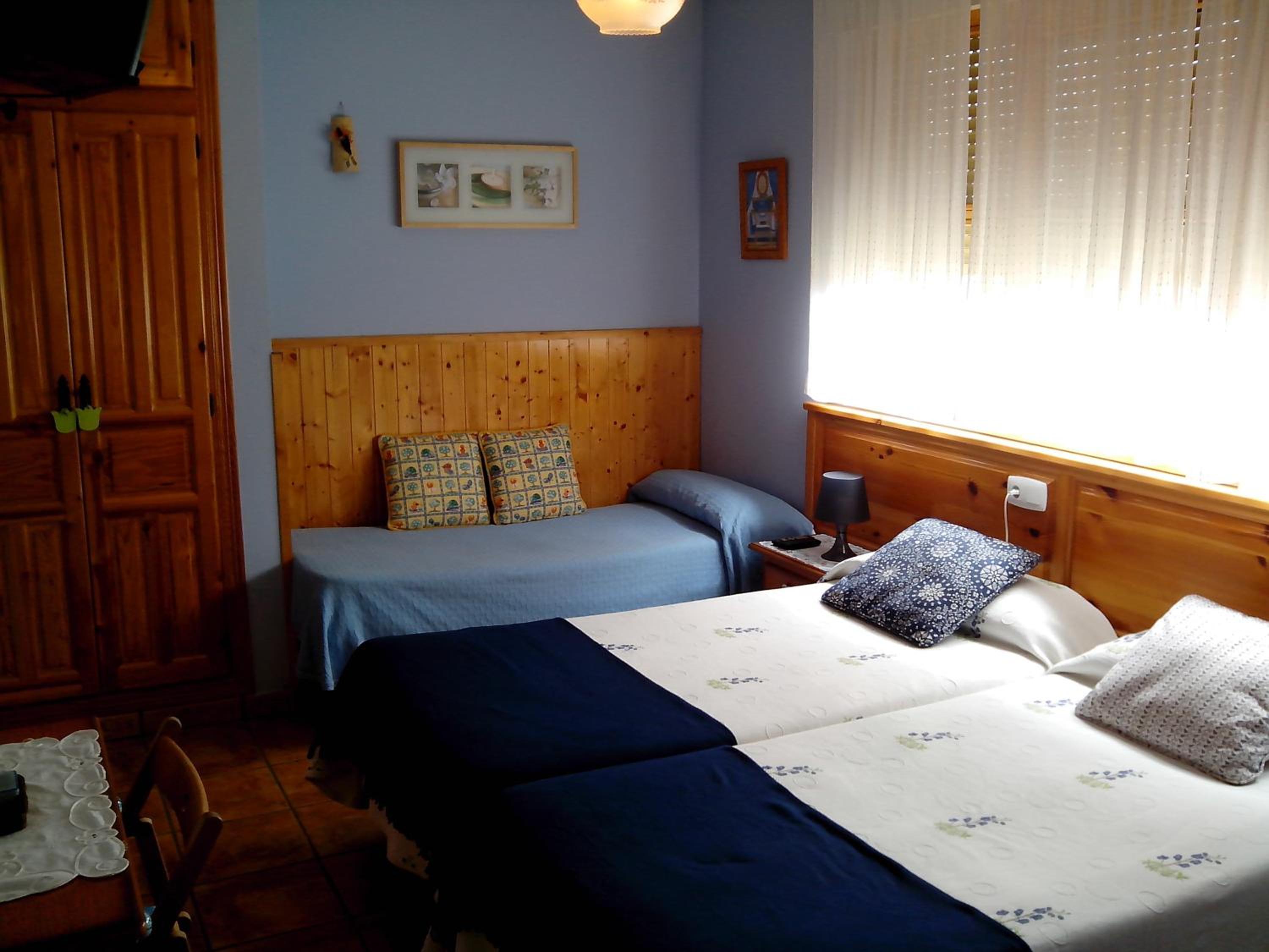 Habitación Triple con Baño Privado