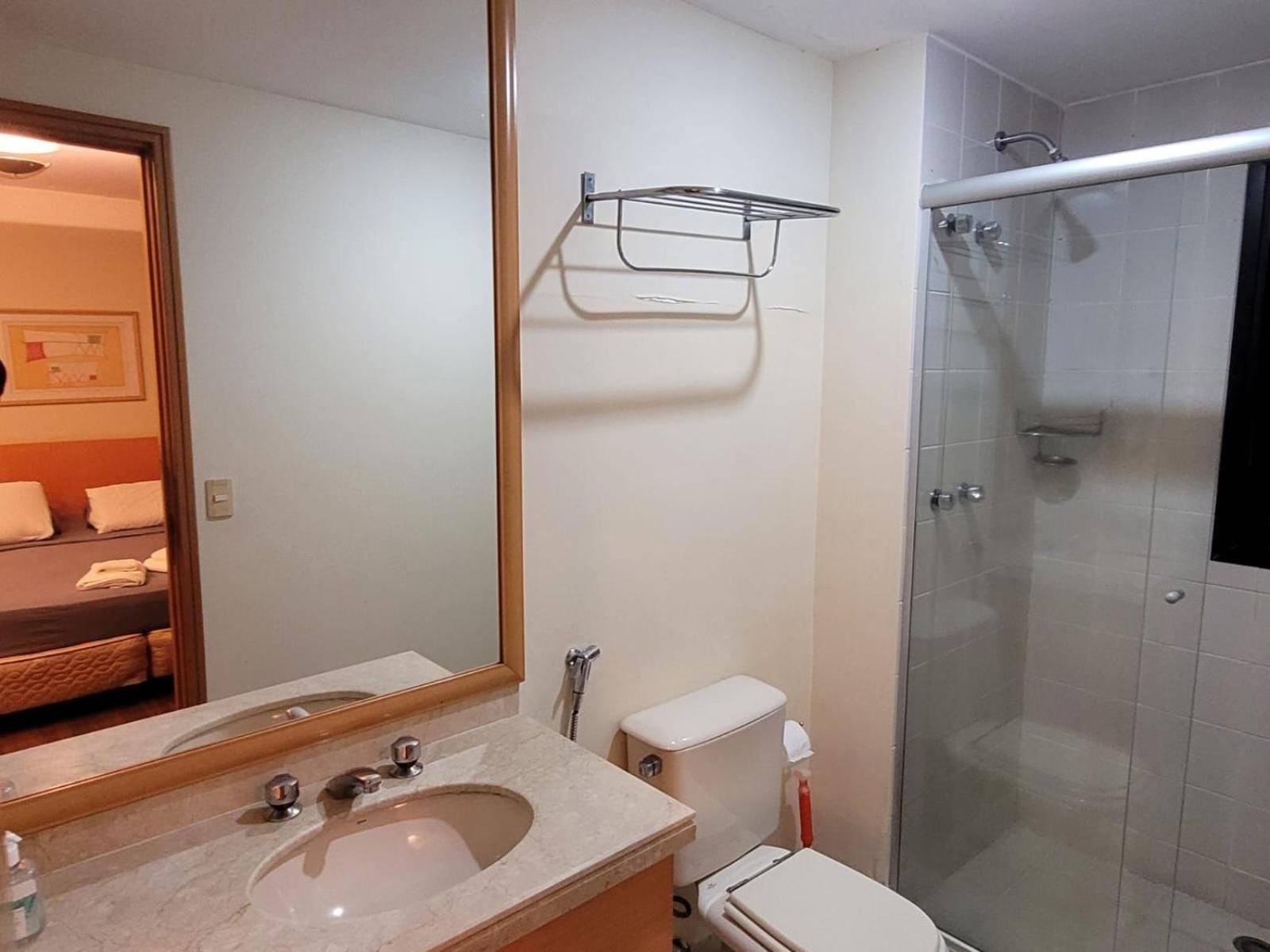 Suite - Photo 22