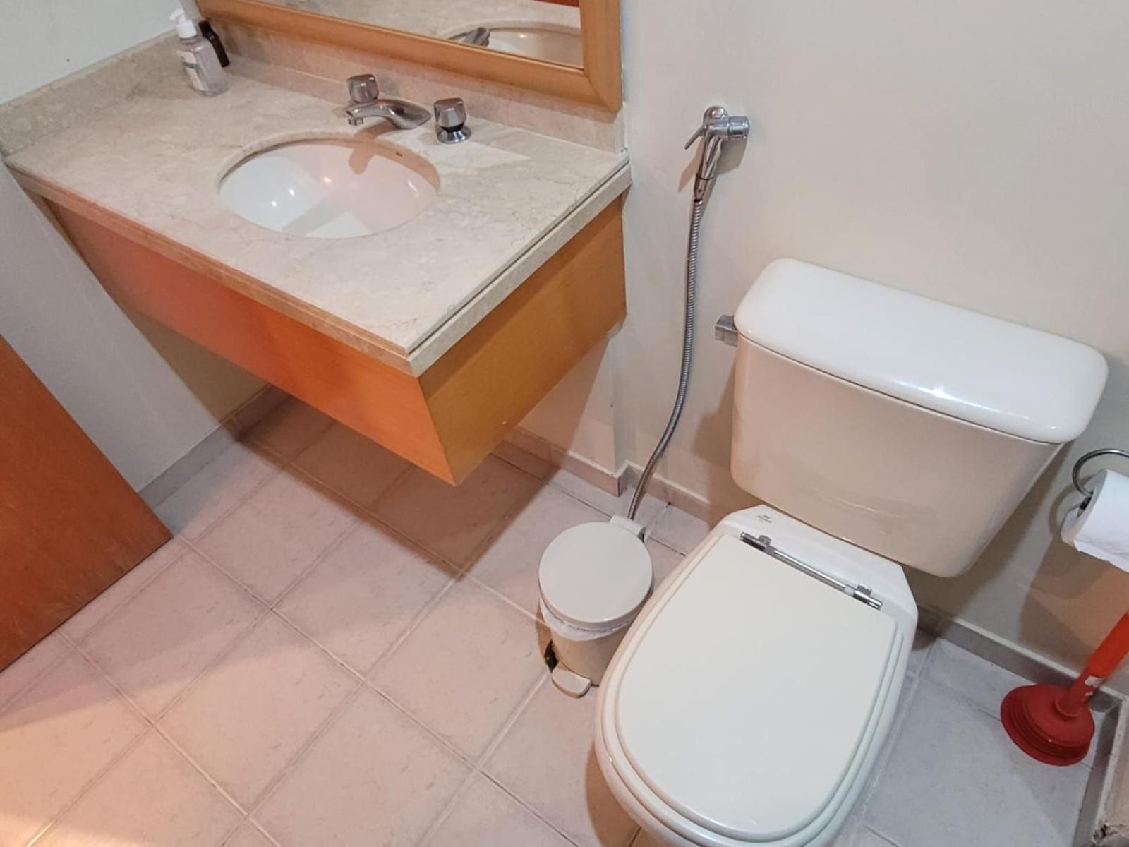 Suite - Photo 21